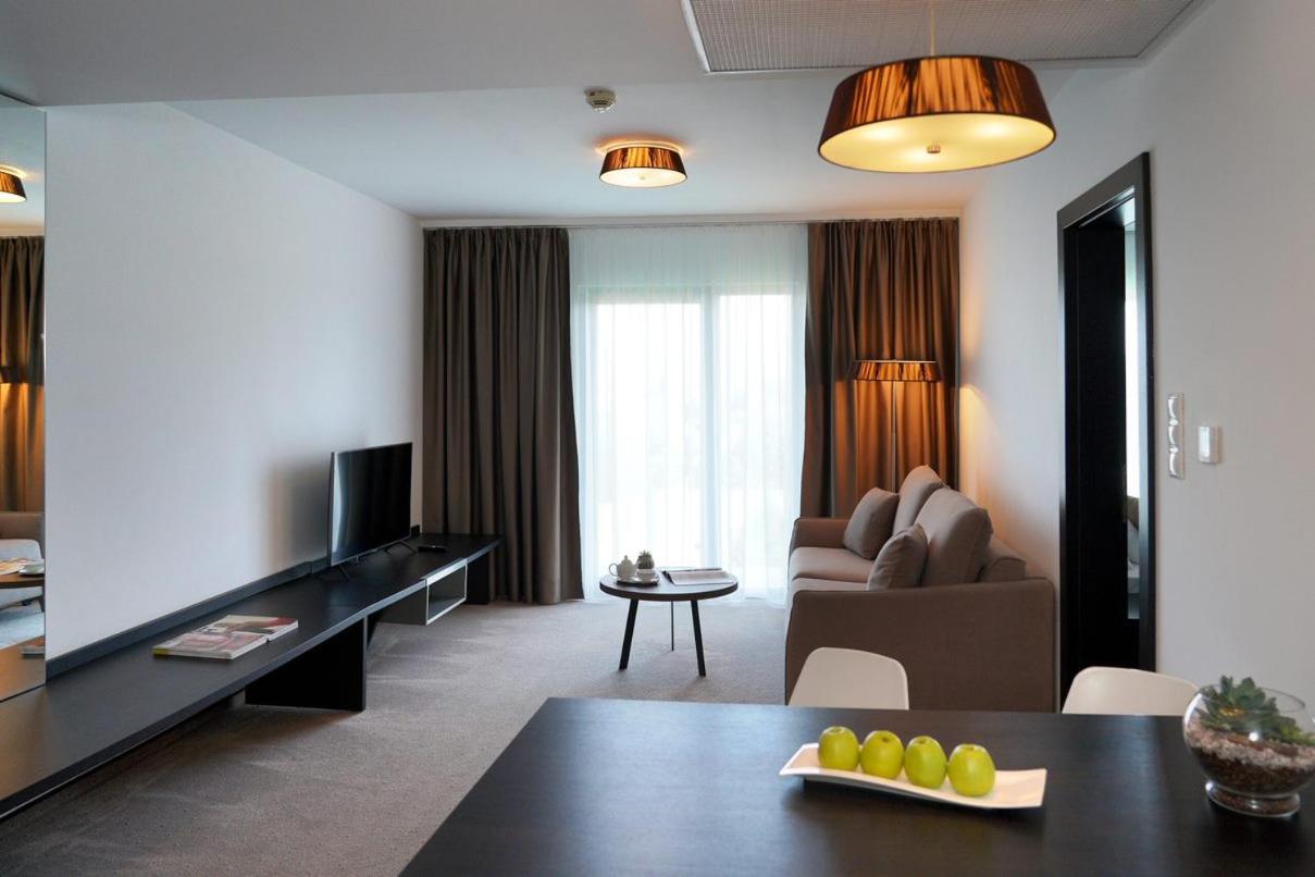 Apartment - Photo 2