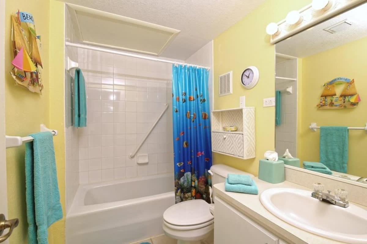 One-Bedroom Apartment photo 3