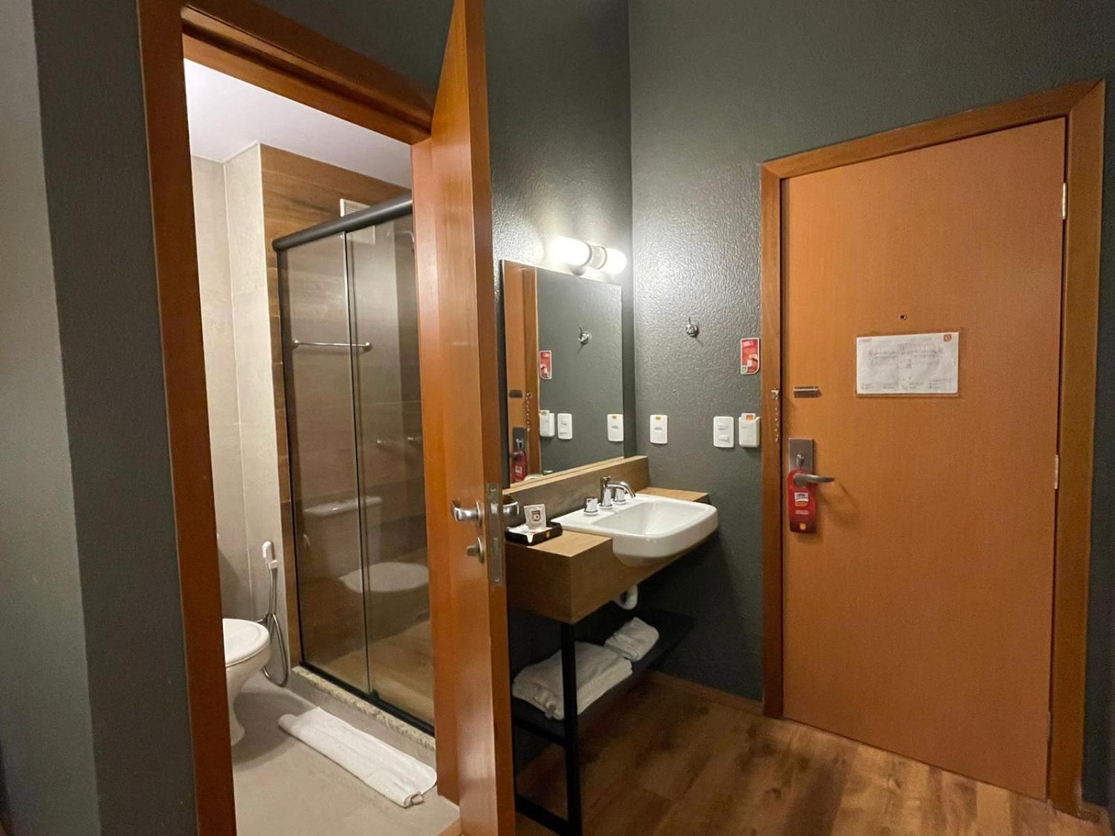 Standard Room with One Double Bed photo 2