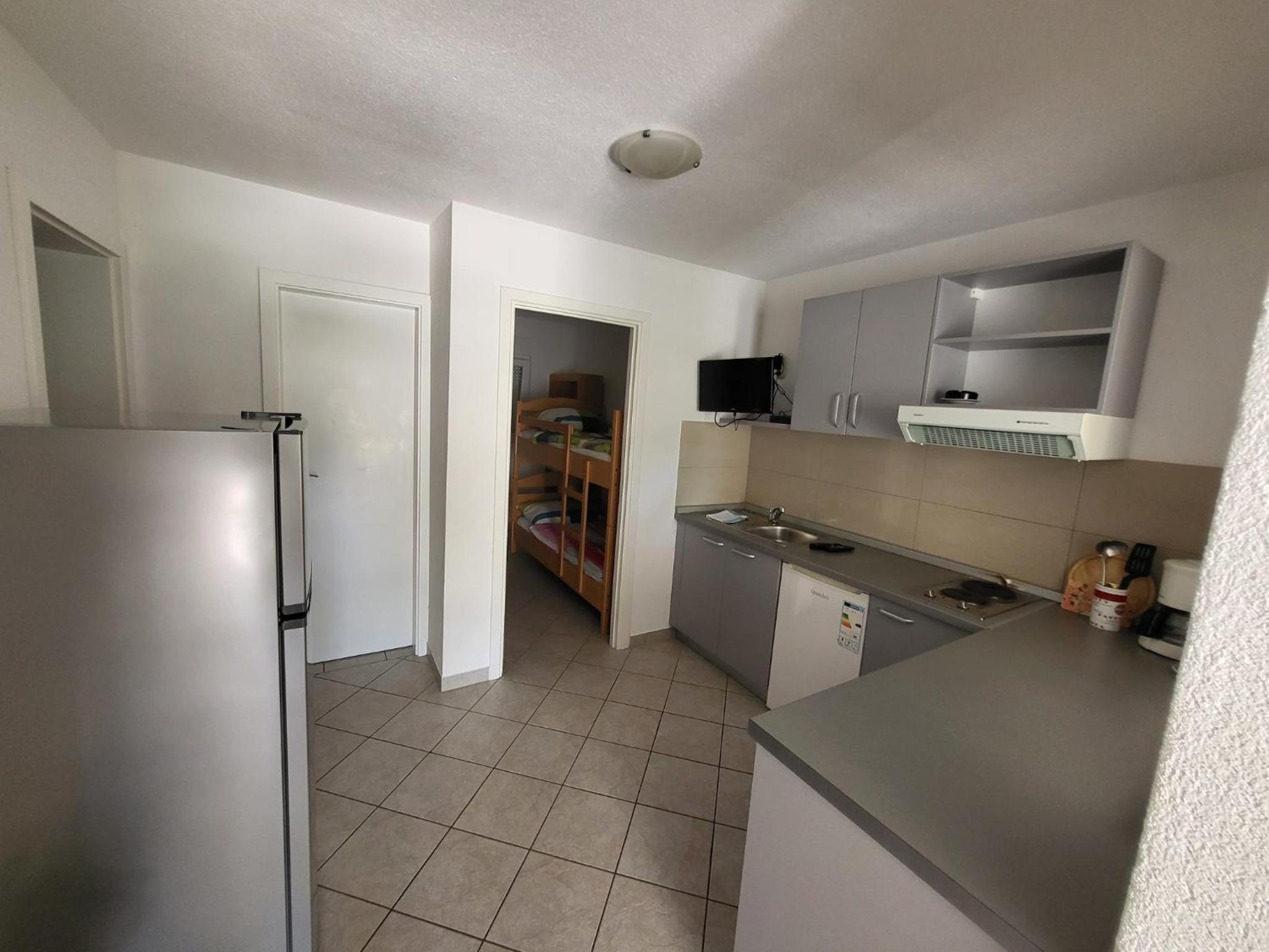 Apartment photo 2