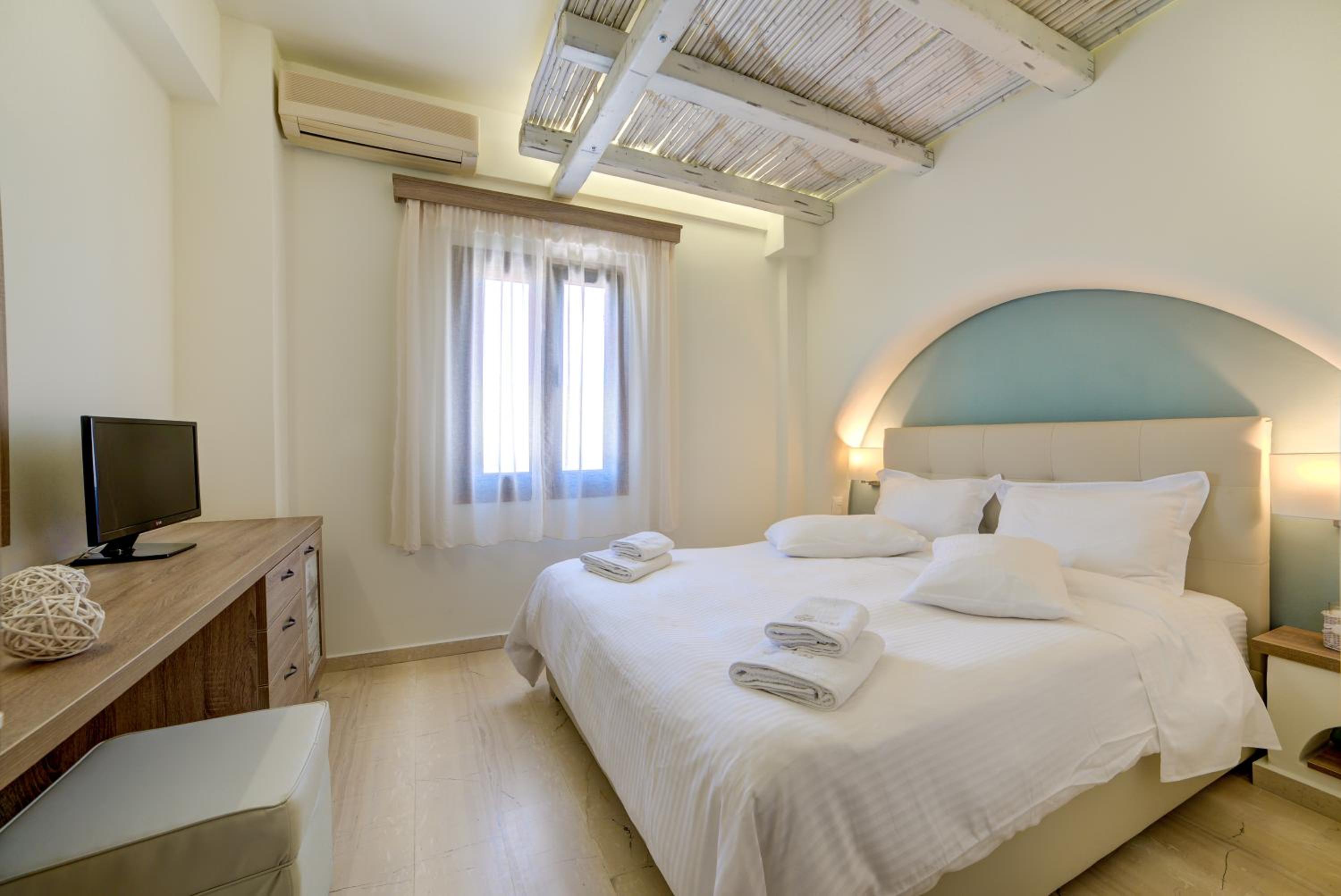 Economy Double Room without Balcony  photo 3