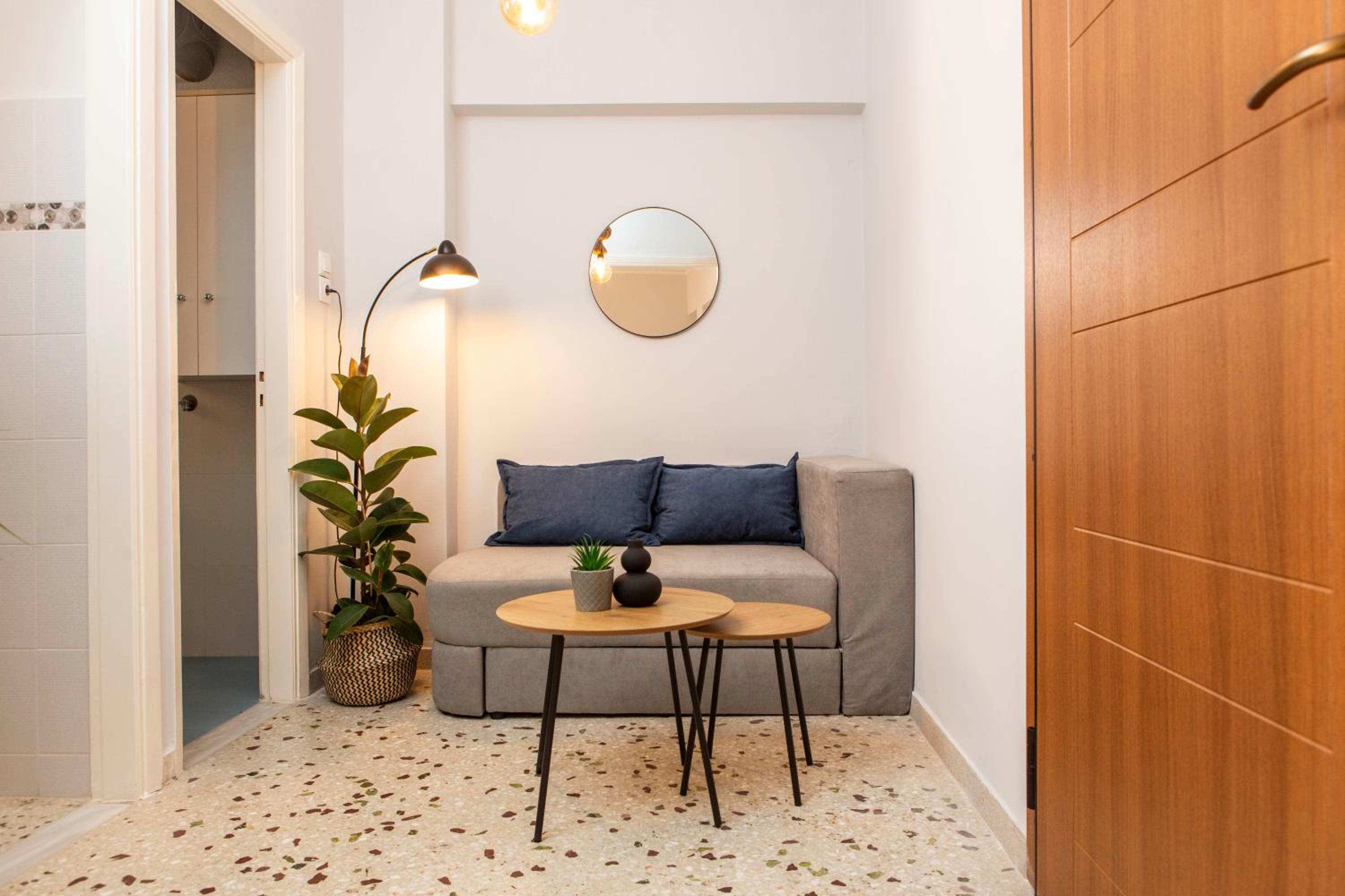 One-Bedroom Apartment