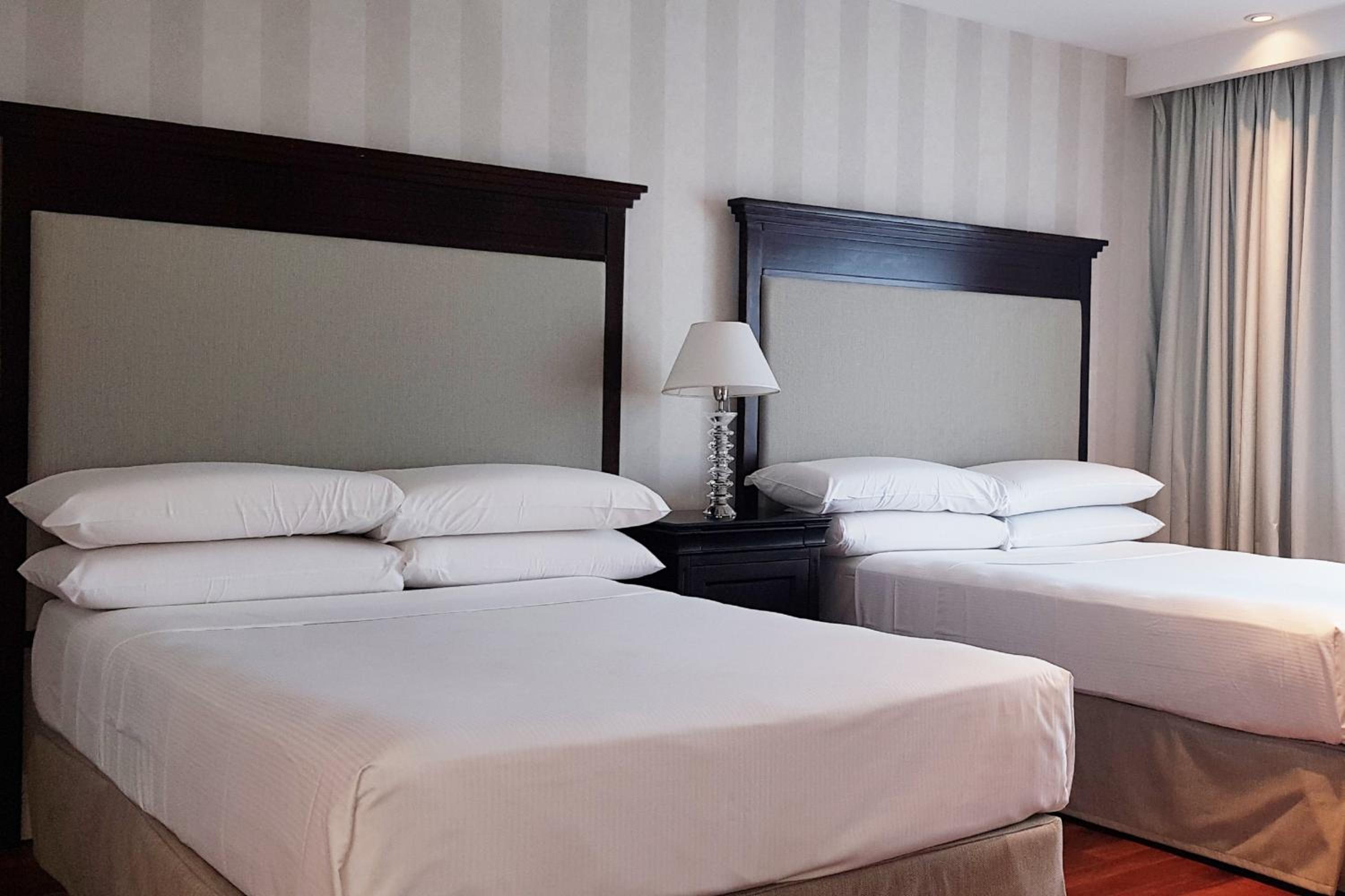 Classic, Guest room, 2 Twin/Single Bed(s) thumbnail 5
