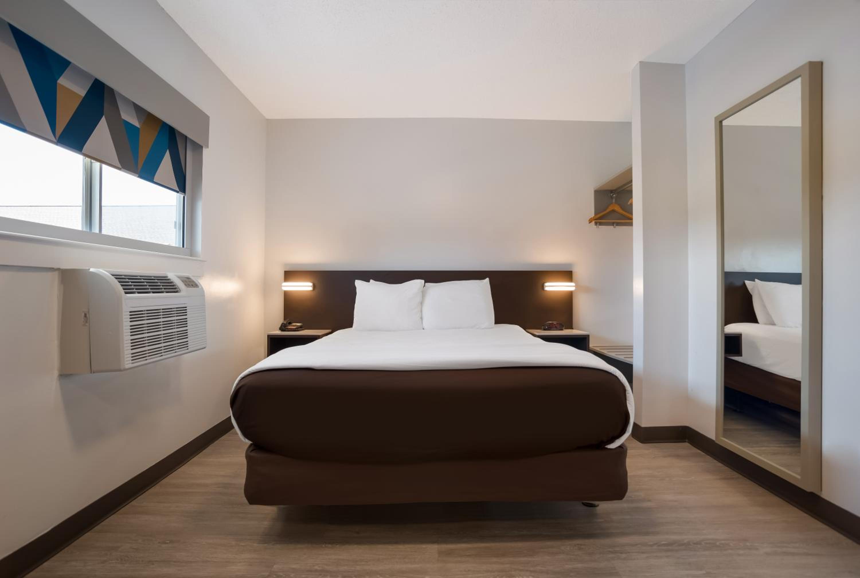 Deluxe Queen Room - Non Smoking  - Photo 3