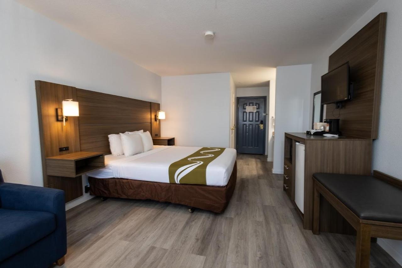 King Room - Disability Access/Non-Smoking - Photo 2