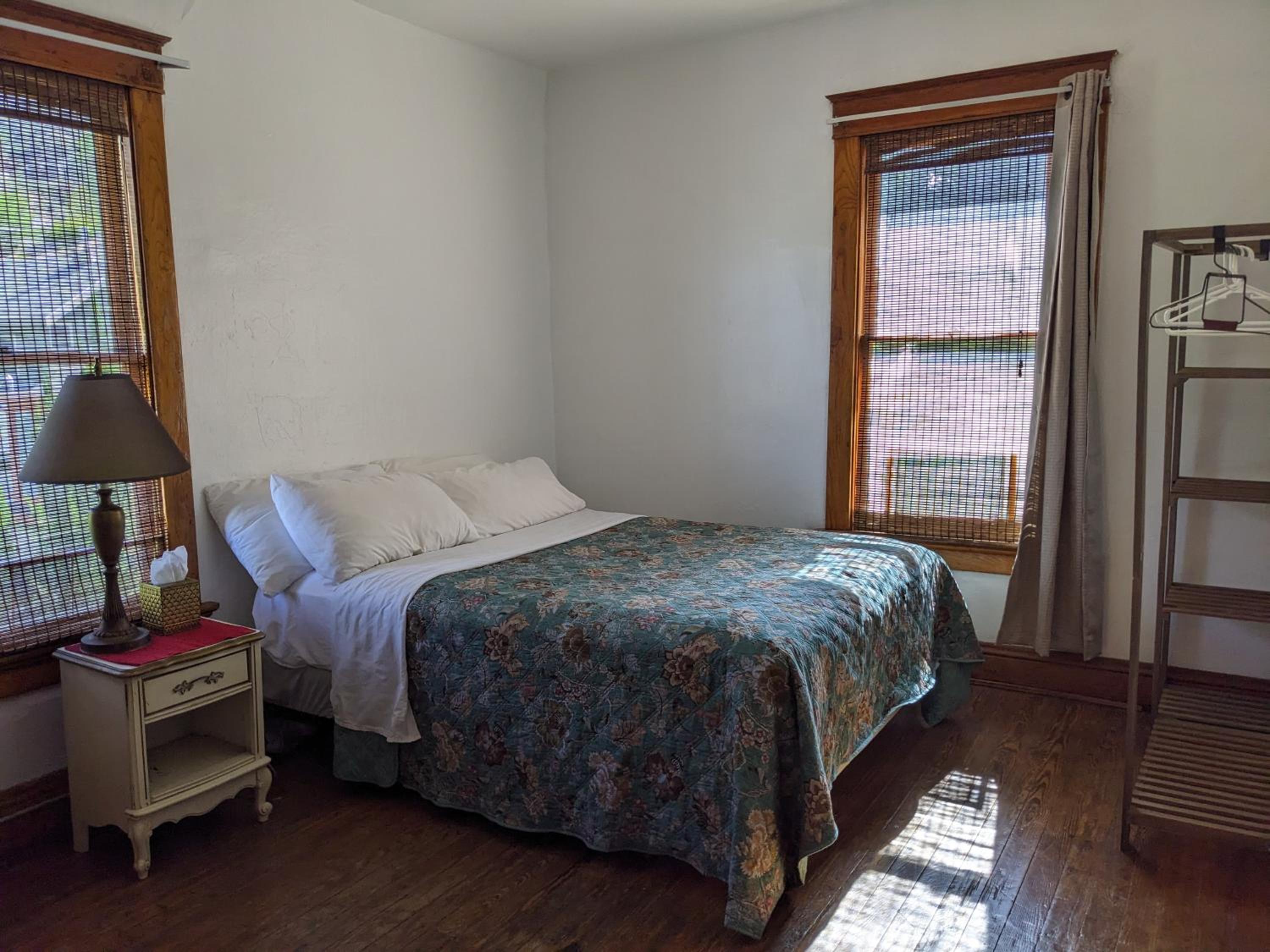 Deluxe Double Room with Shower