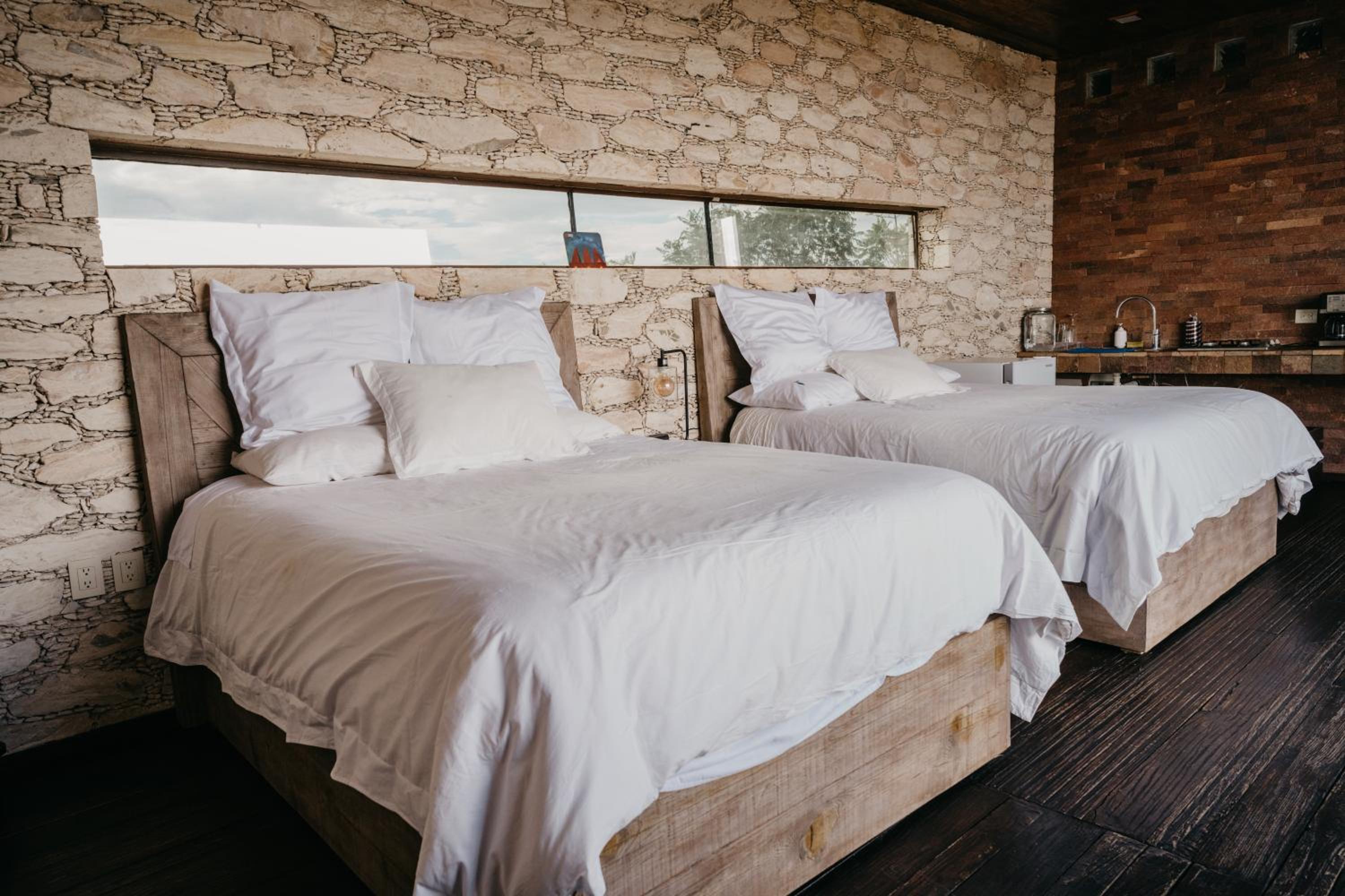 Suite with Lake View - Photo 16