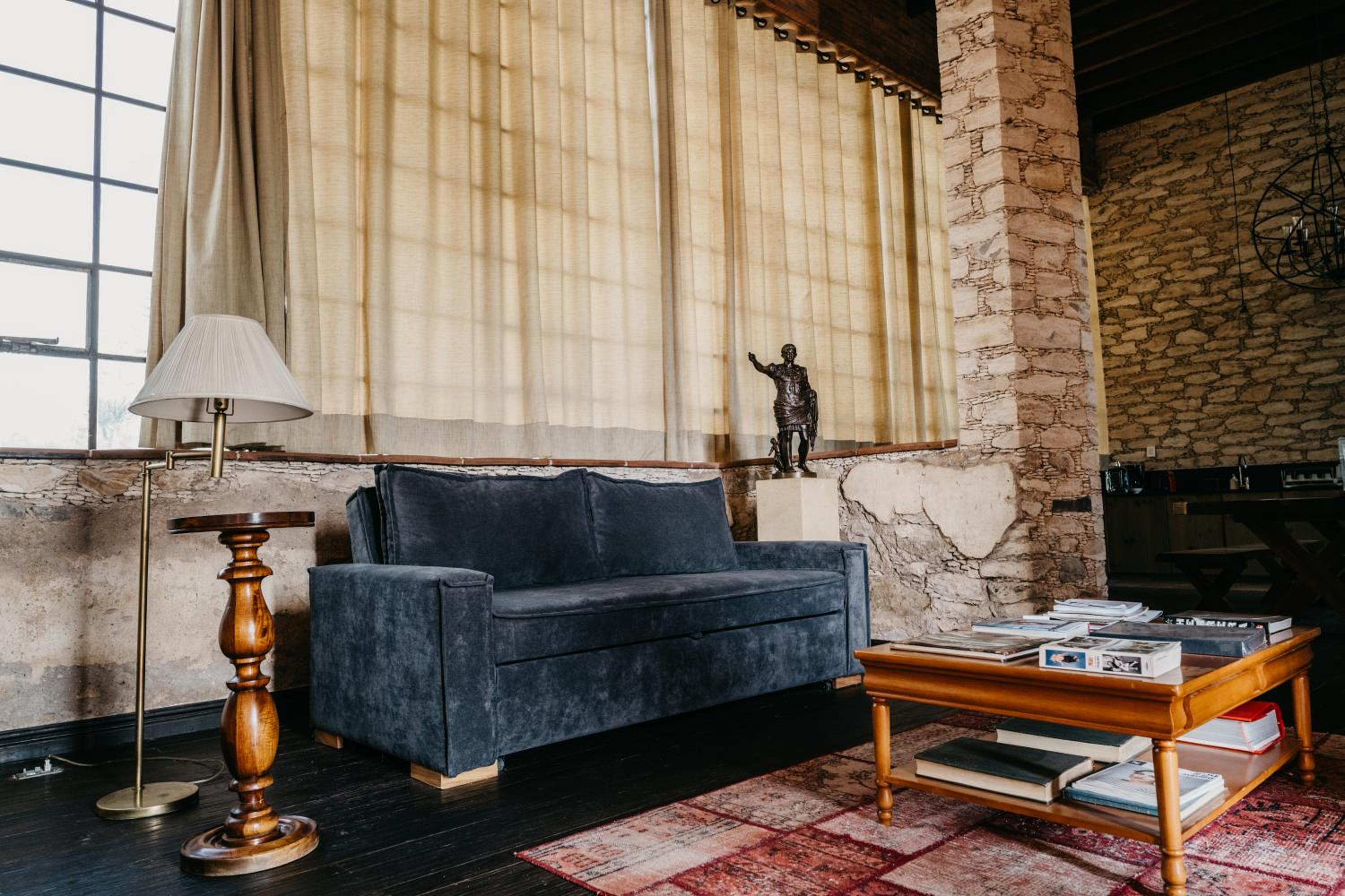 Deluxe King Suite - Photo 42