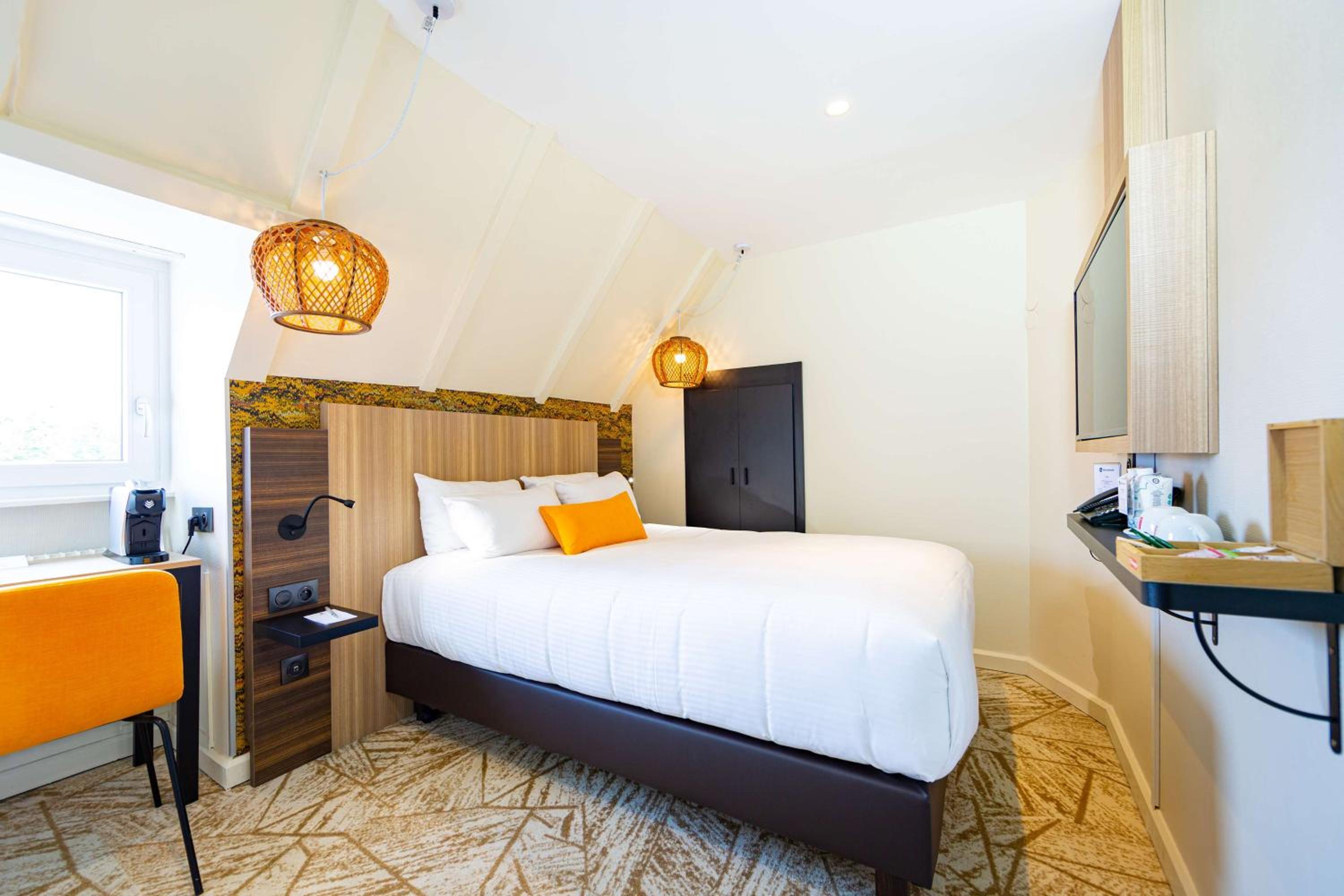 Classic Double Room - Non-Smoking