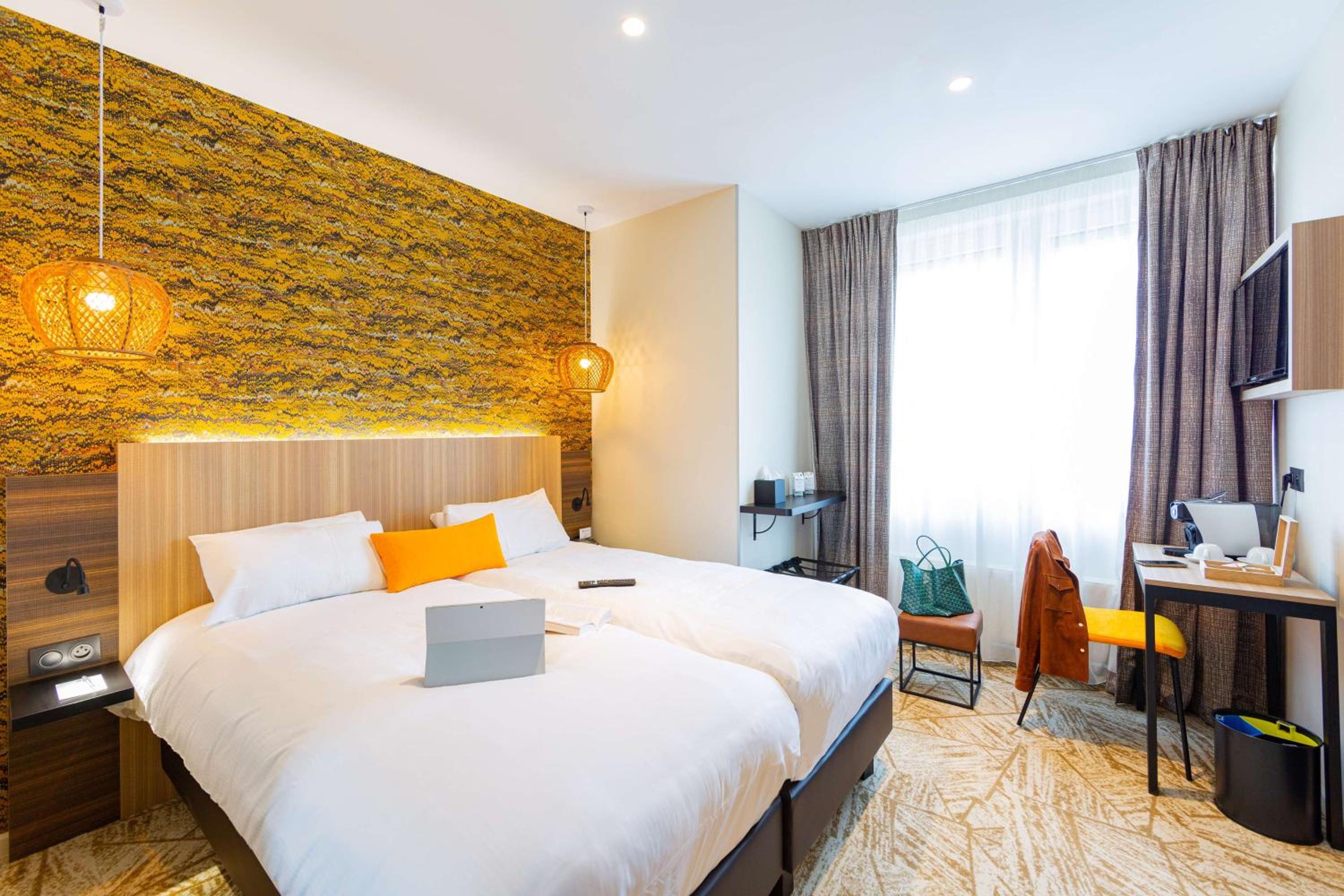 Deluxe Twin Room - Photo 1