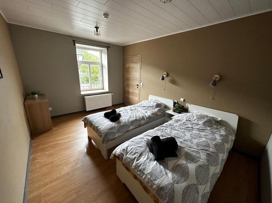 Three-Bedroom House photo 1