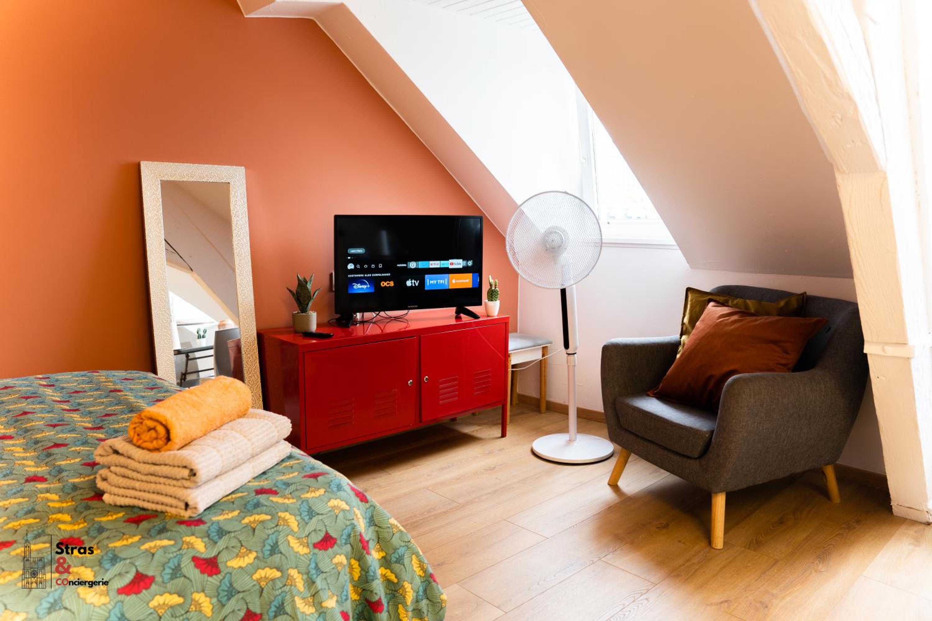 Apartment photo 1