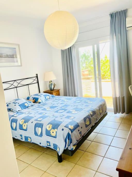 Villa de Tres Habitaciones