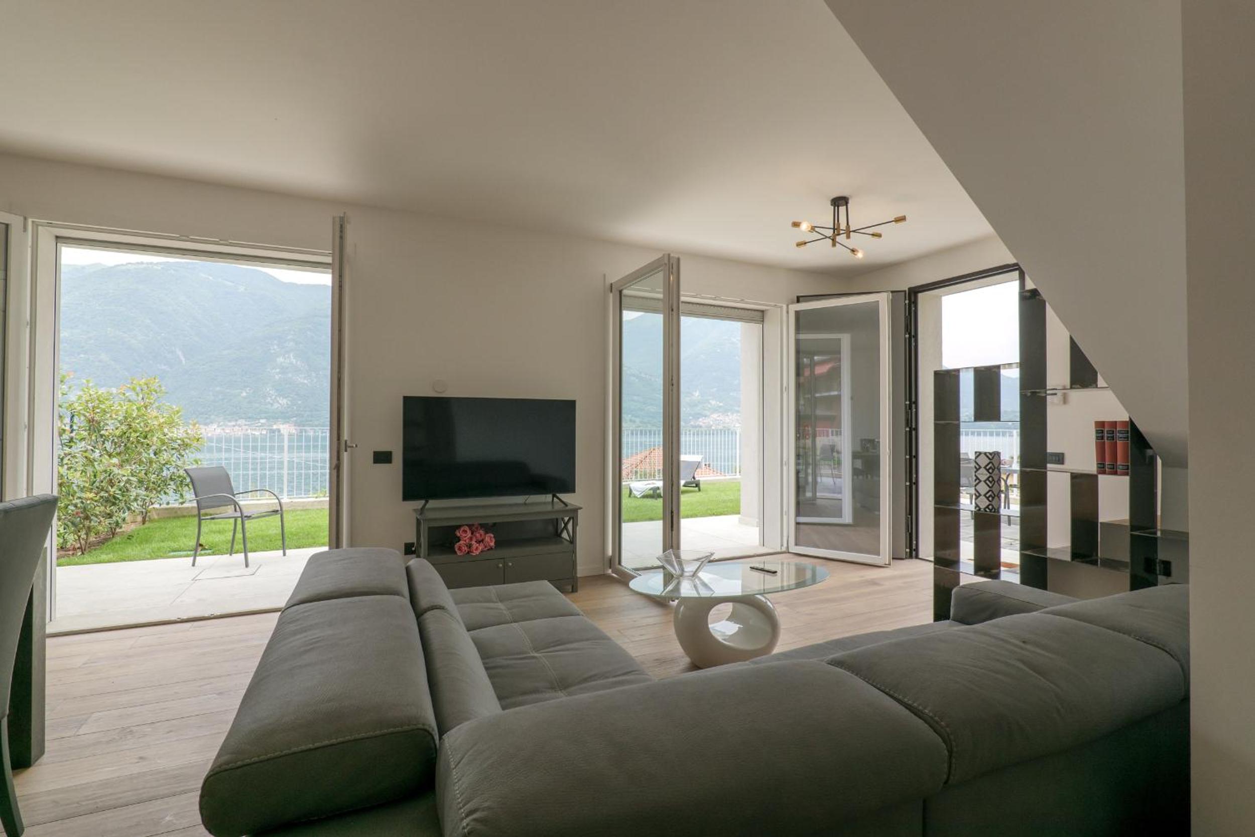 Four-Bedroom House photo 1