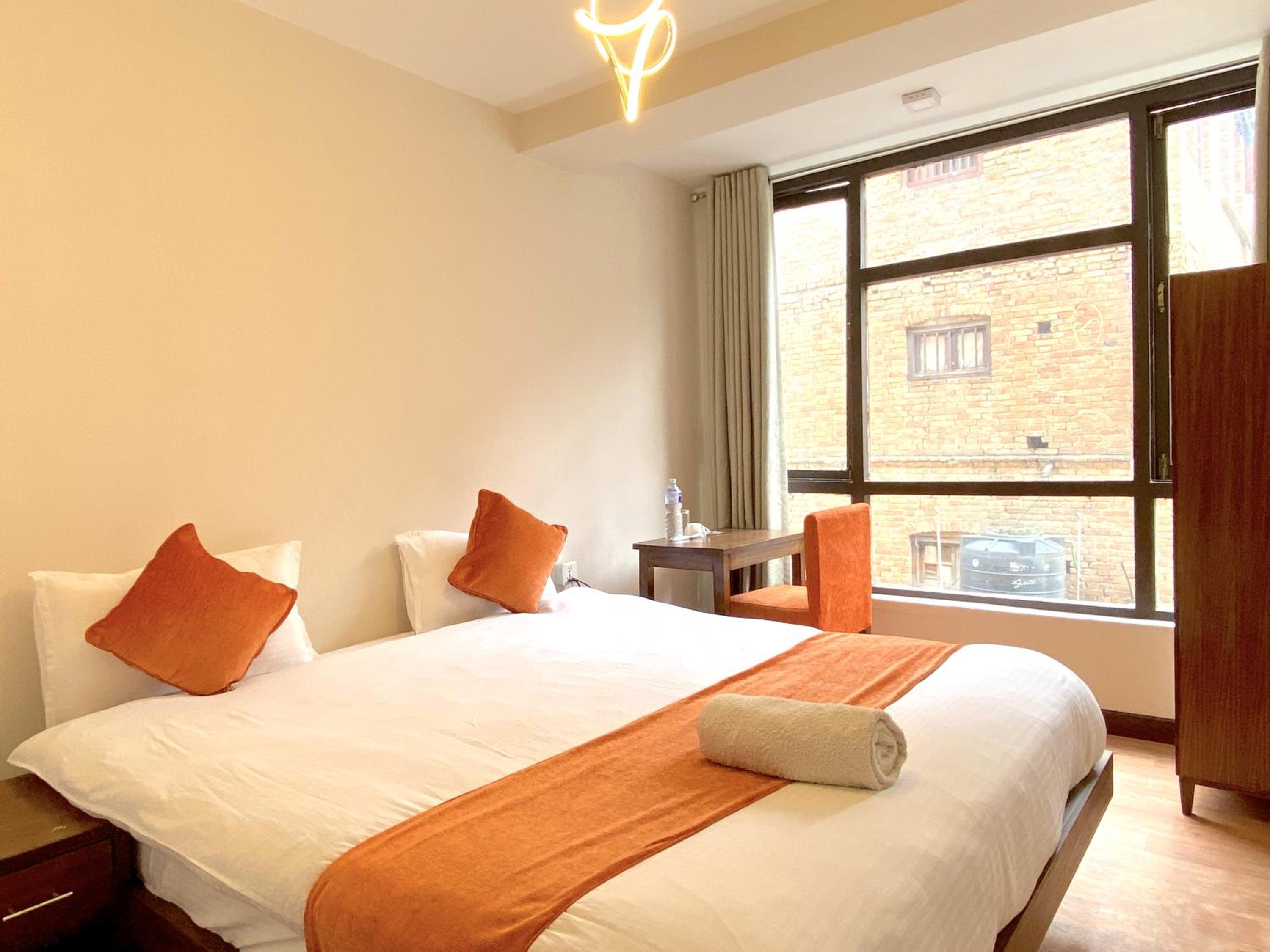 Standard Queen Room
