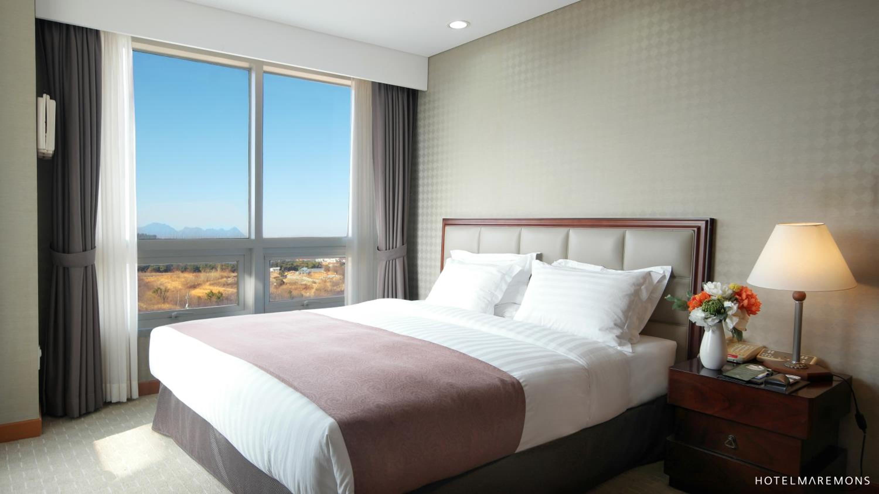 Standard Double Room with Mountain View - Photo 3