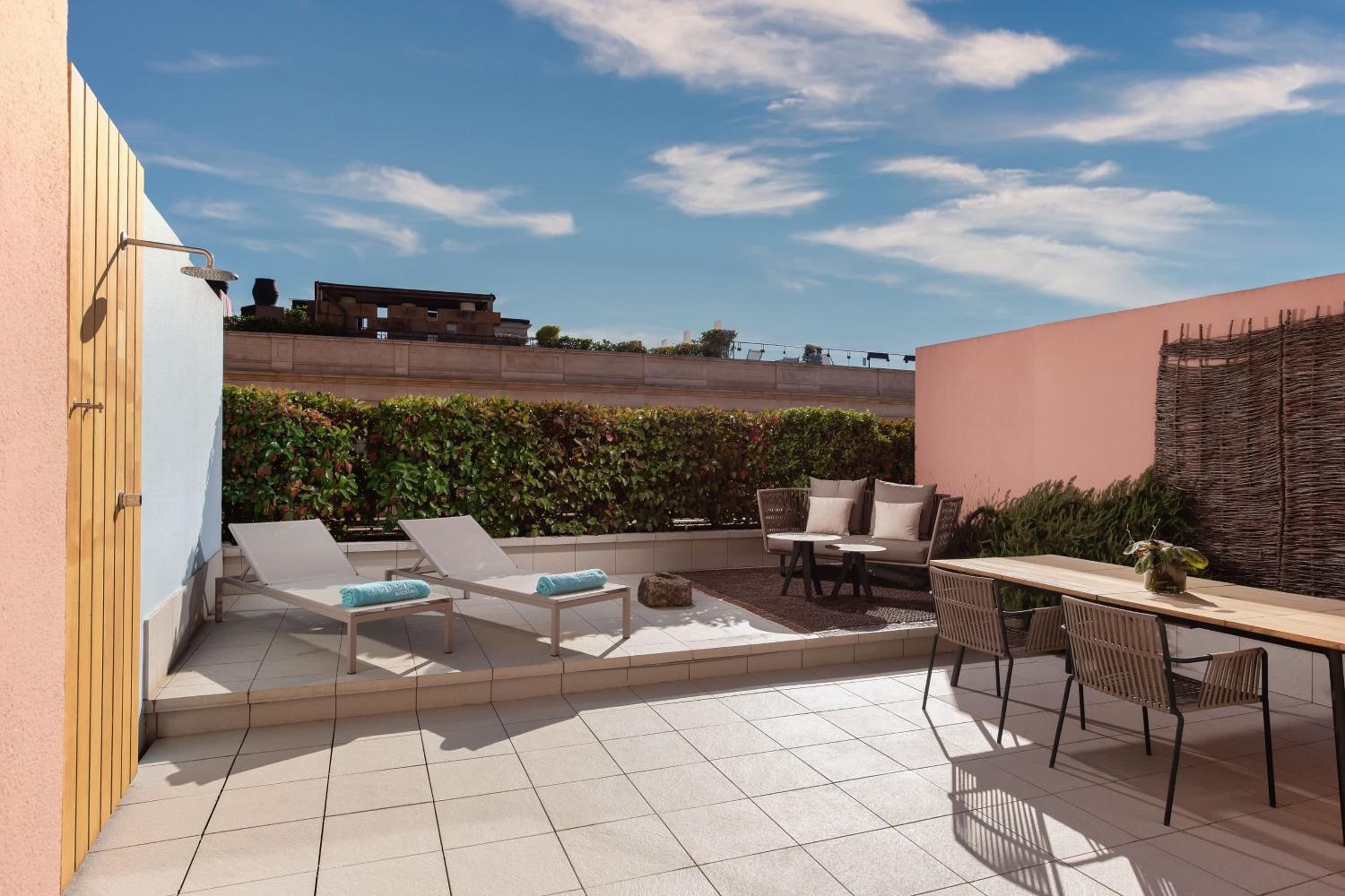 Grand Terrace Suite