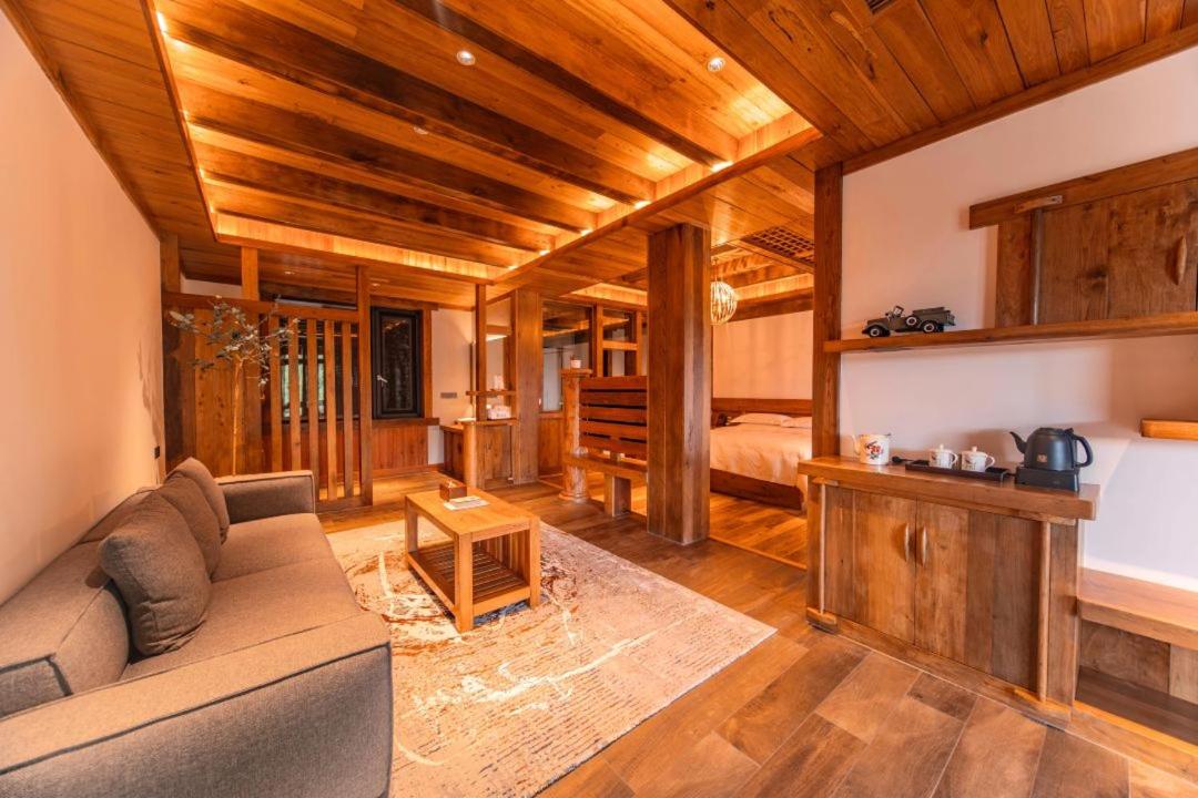 Premium Suite with Mountain View photo 3