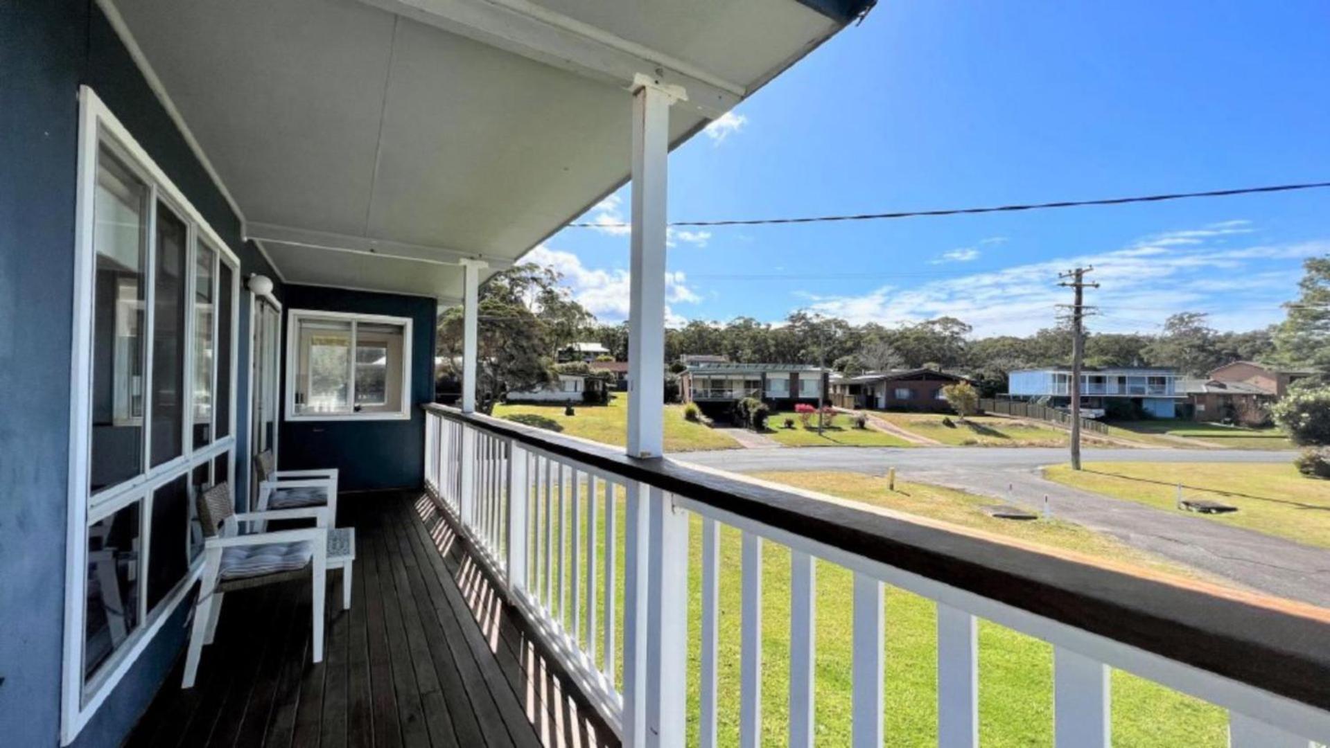 Three-Bedroom House photo 2