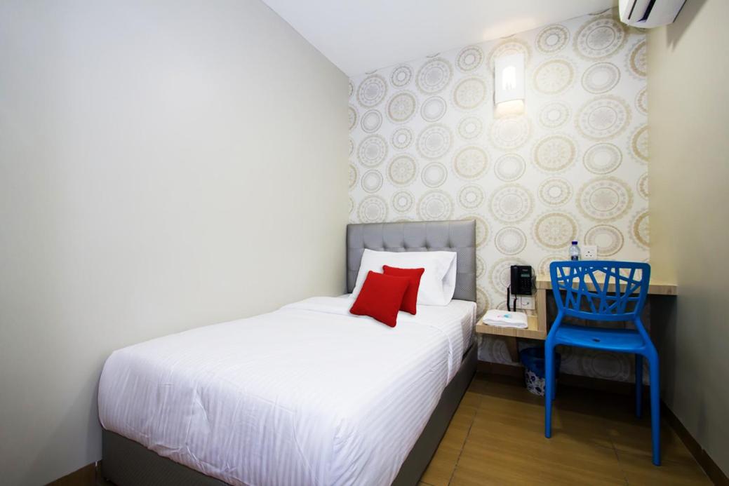 Budget Single Room - Photo 2