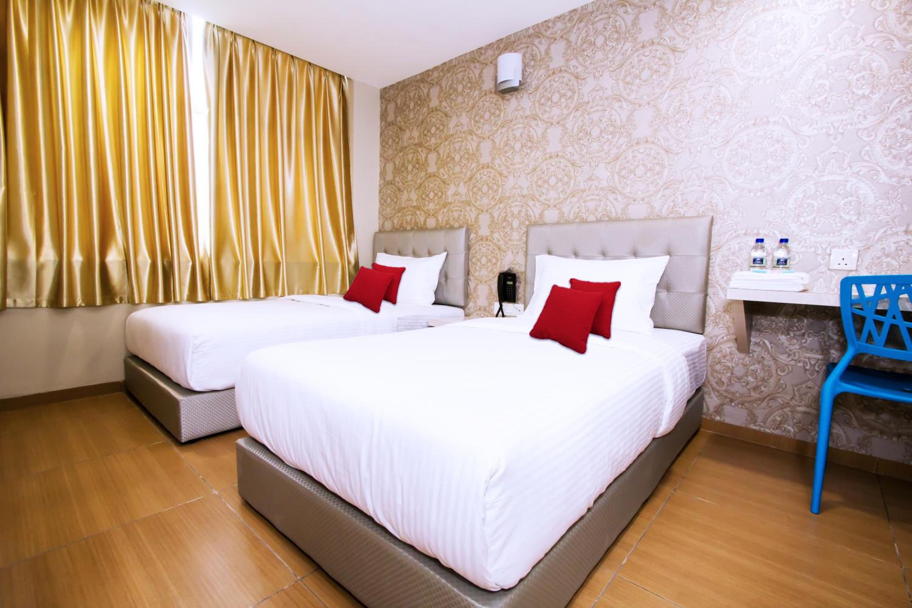Deluxe Twin Room - Photo 1