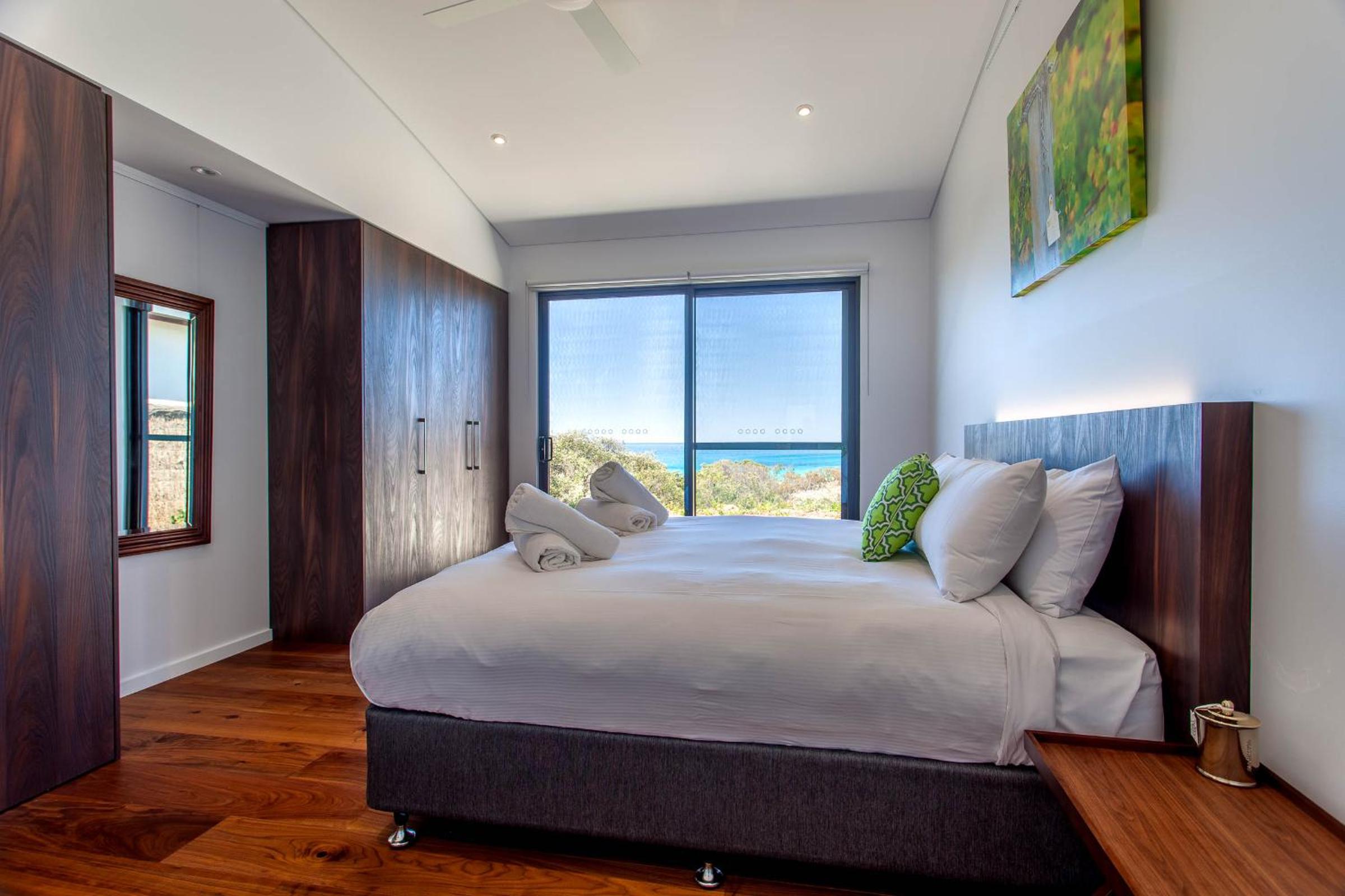 Four-Bedroom House photo 1