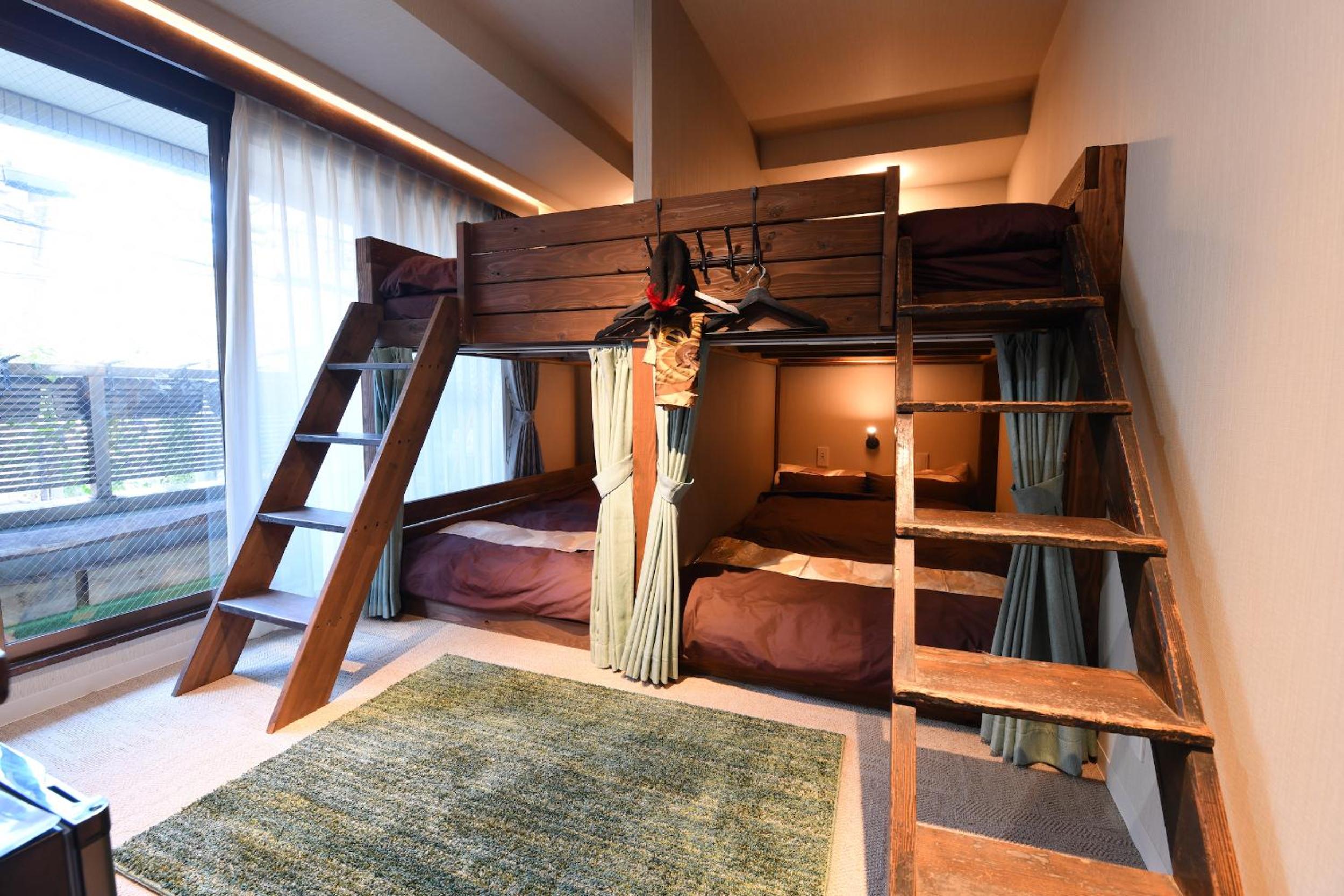 Quadruple Room with Balcony photo 1