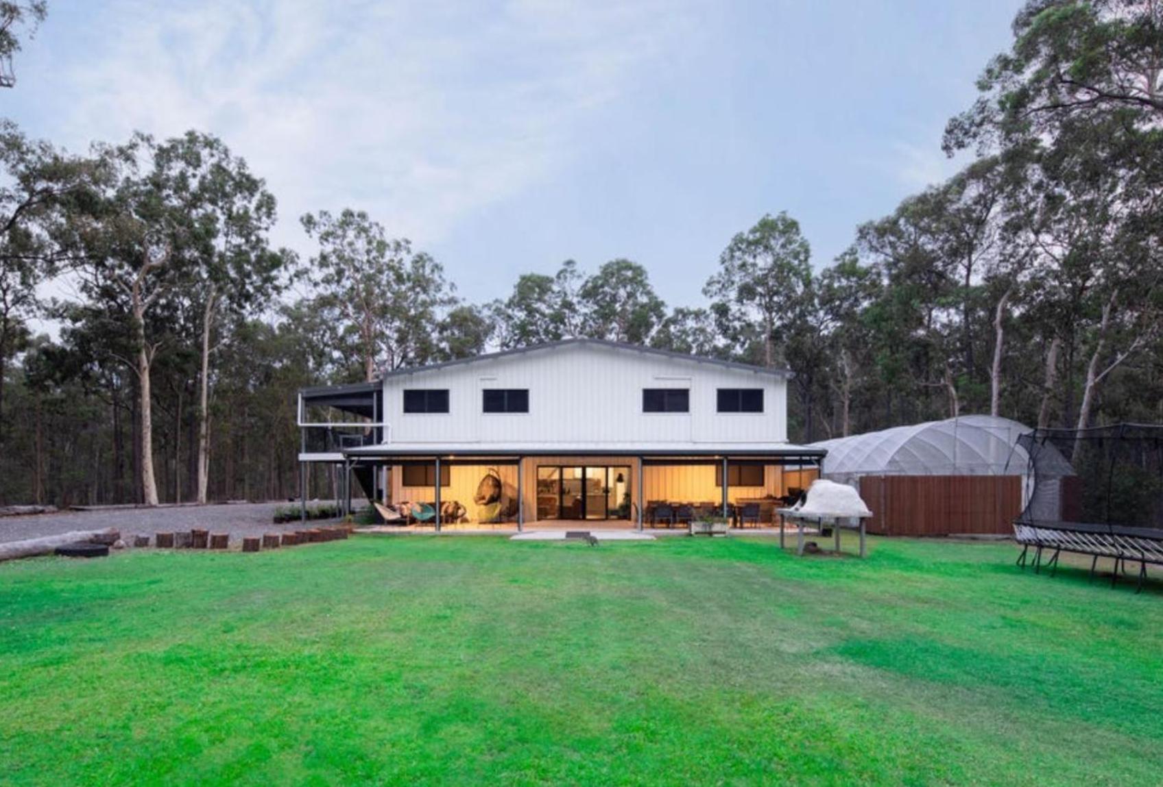 Four-Bedroom House photo 2