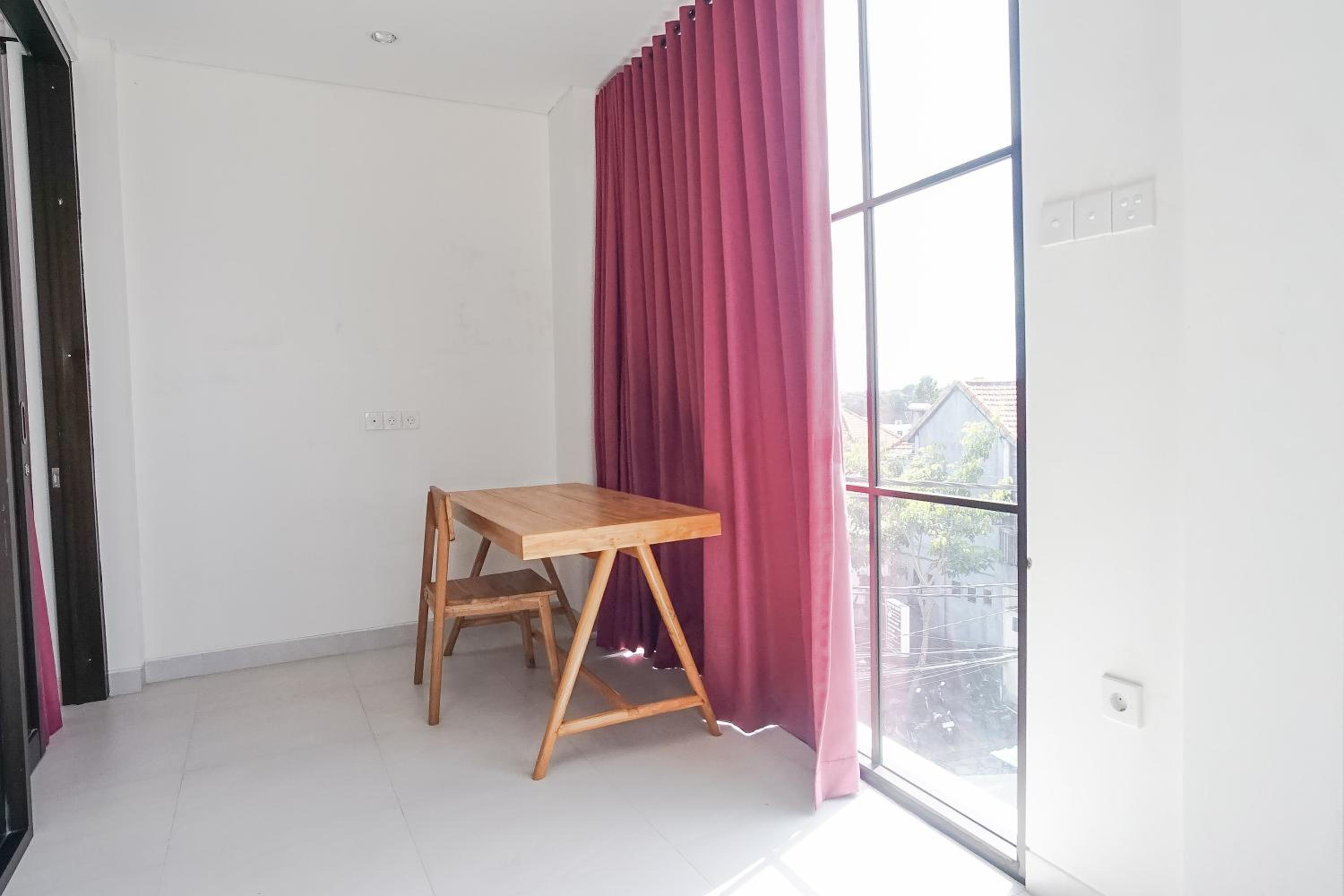 Studio Apartment - Photo 3