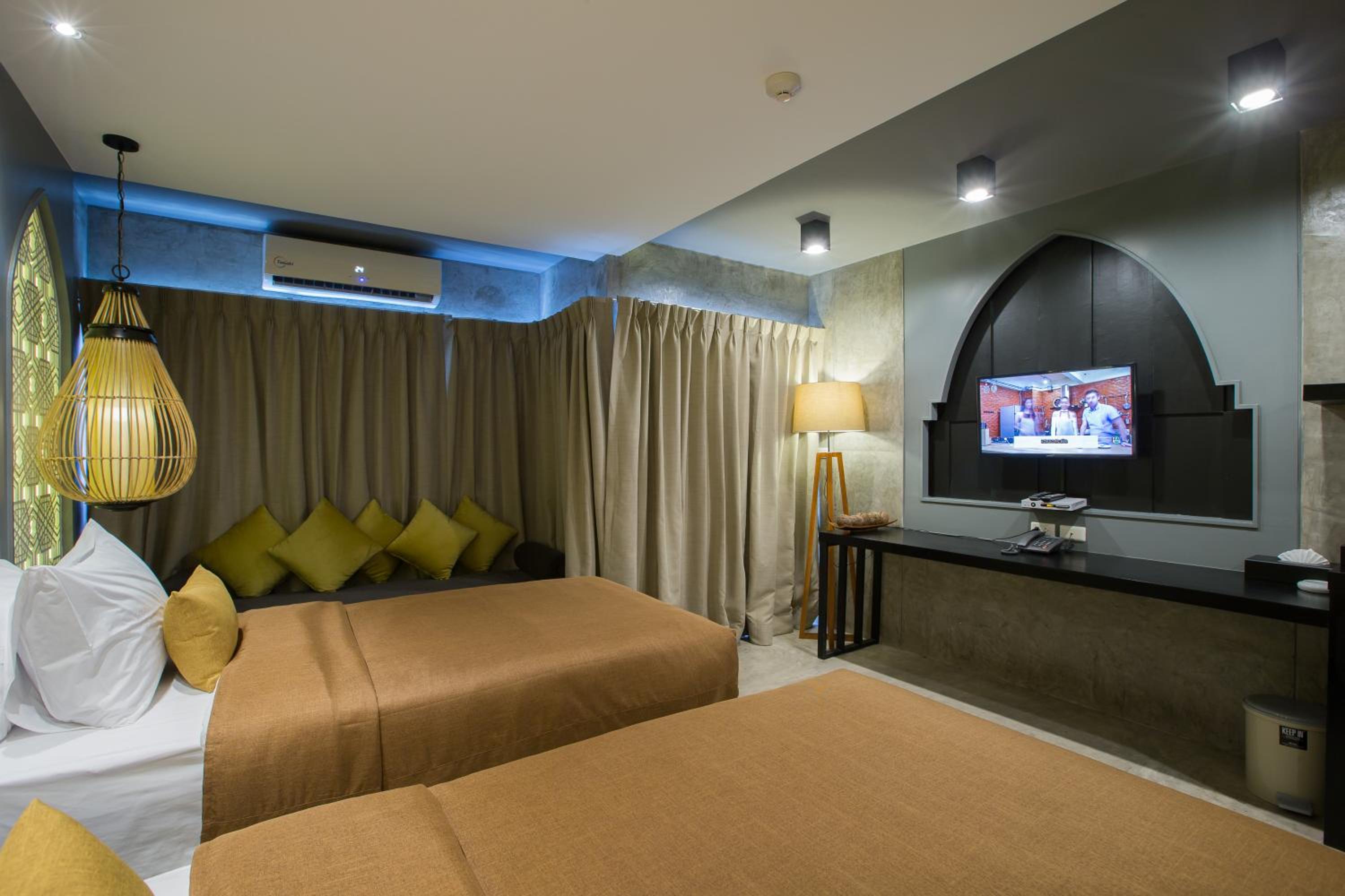 Superior King or Twin Room with Shower photo 2