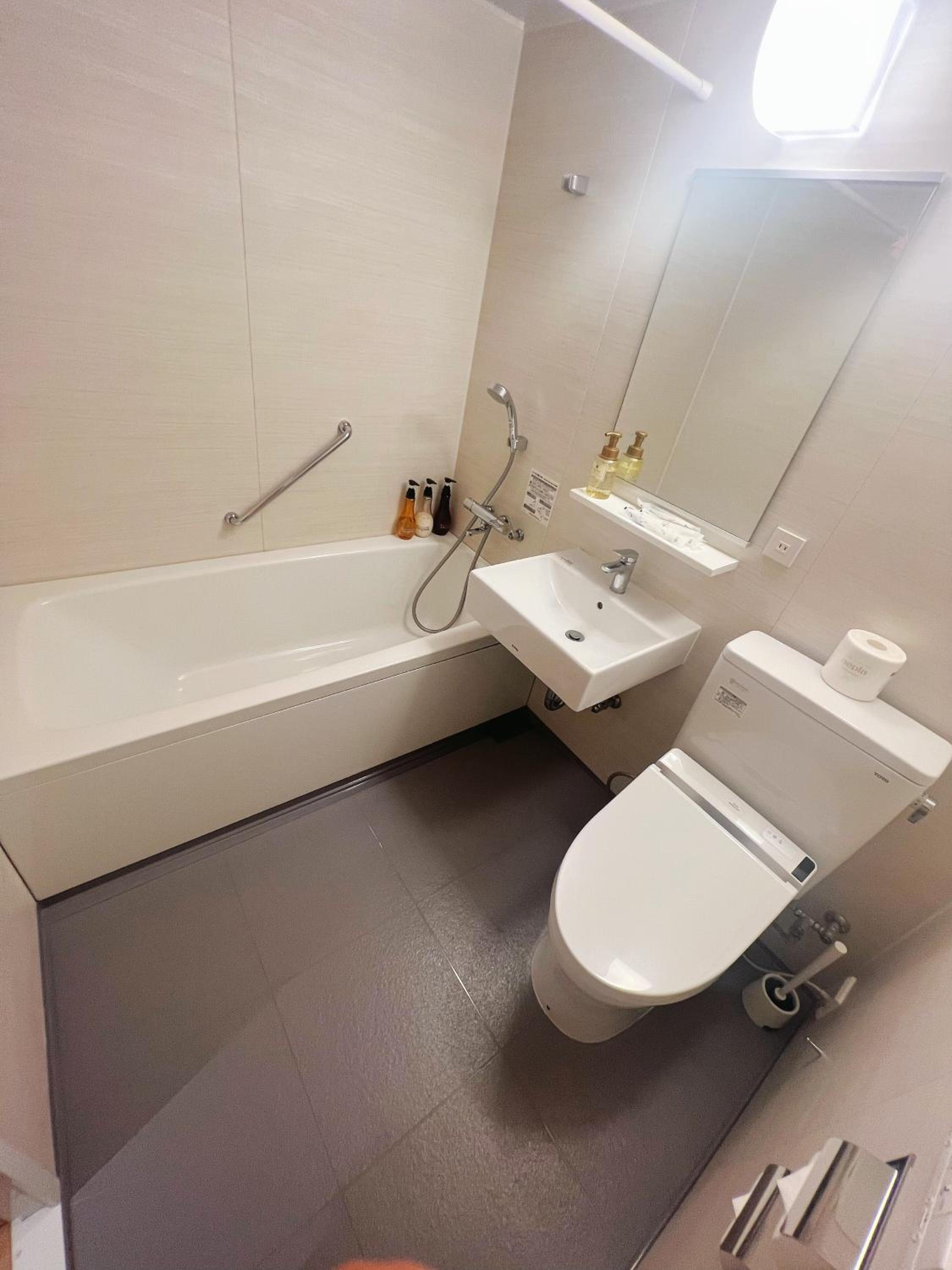Family Room with Private Bathroom photo 3