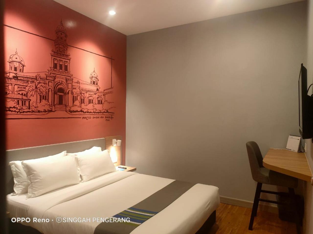 Standard Queen Room - Photo 5