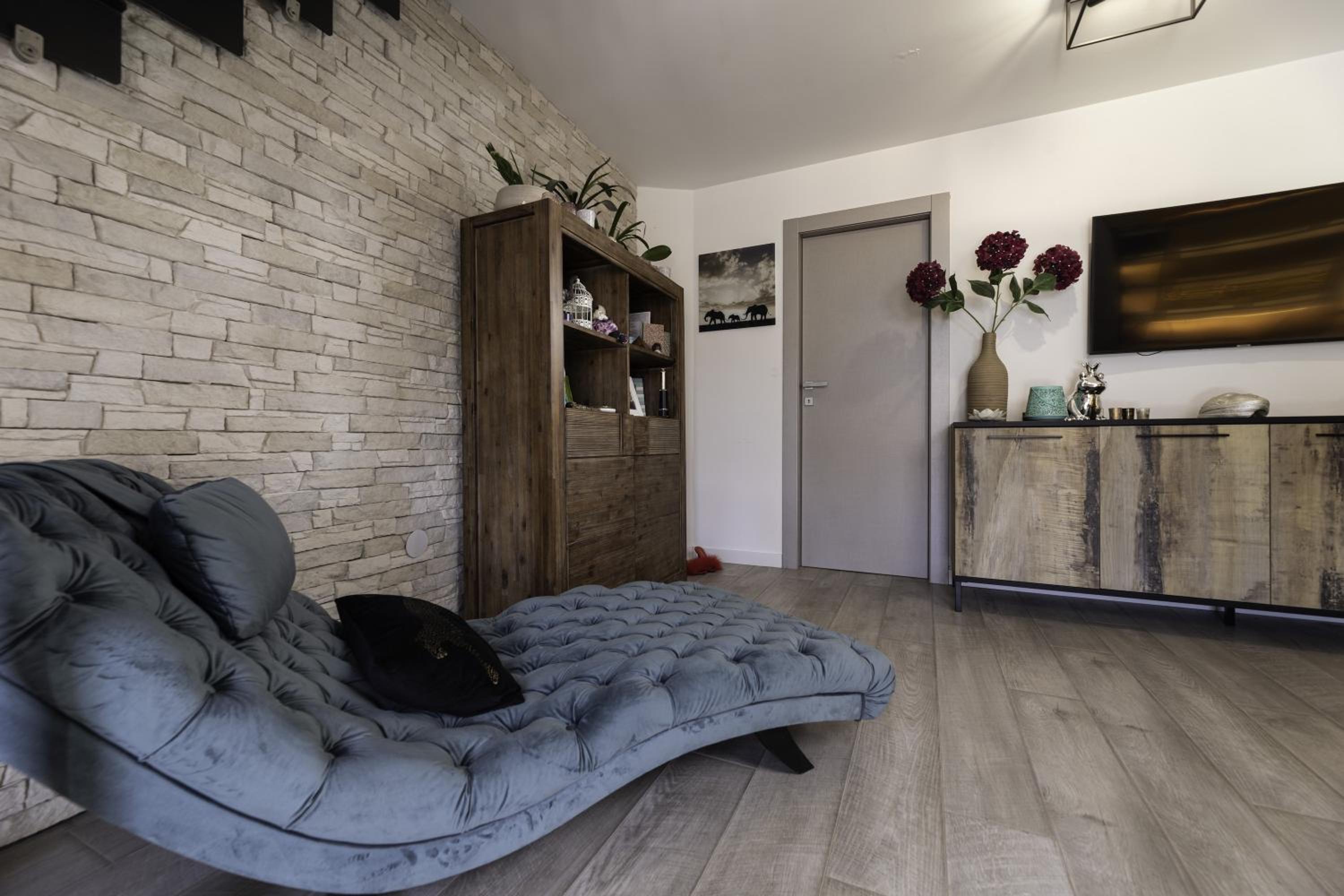 Three-Bedroom Villa photo 2