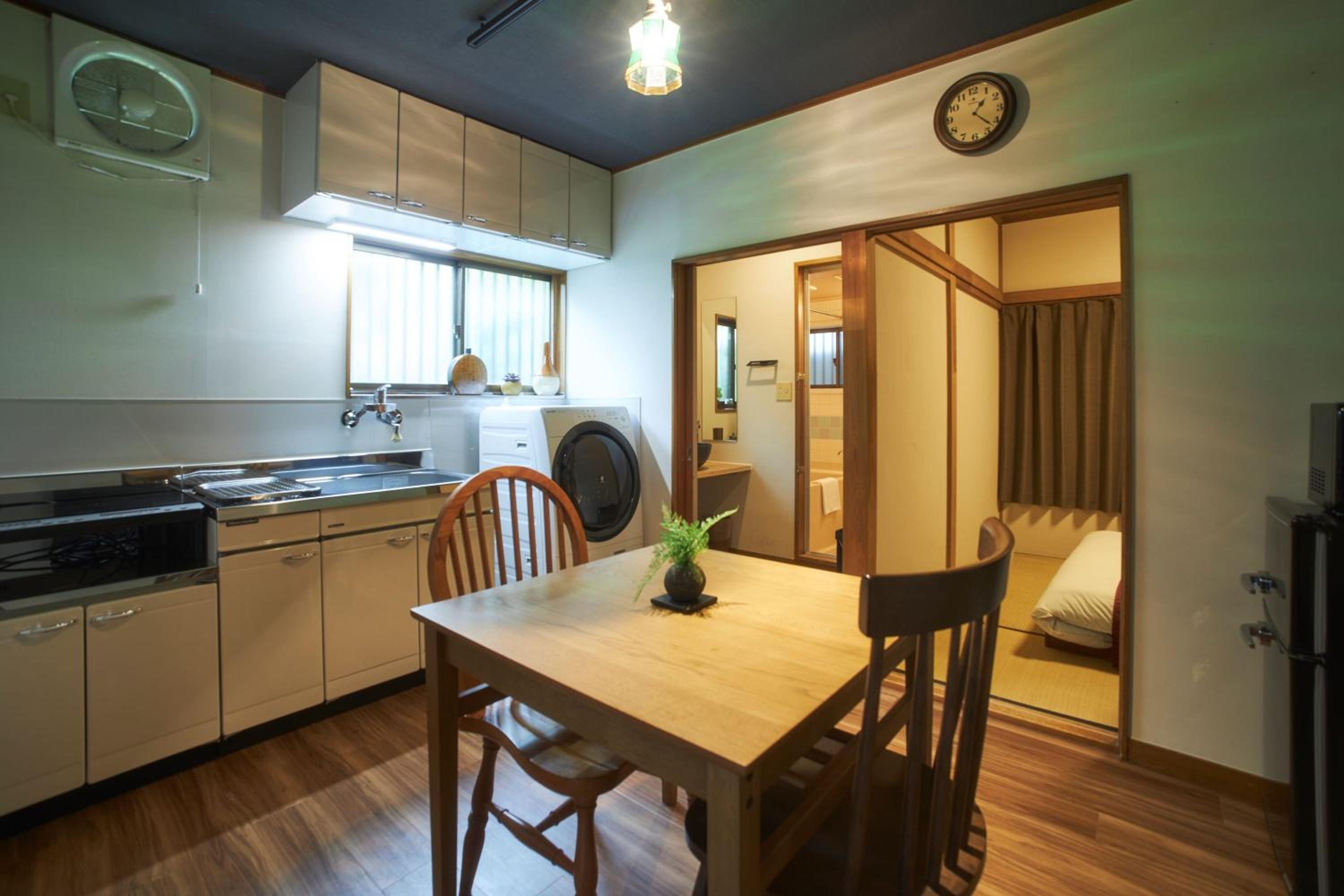 One-Bedroom Apartment photo 2