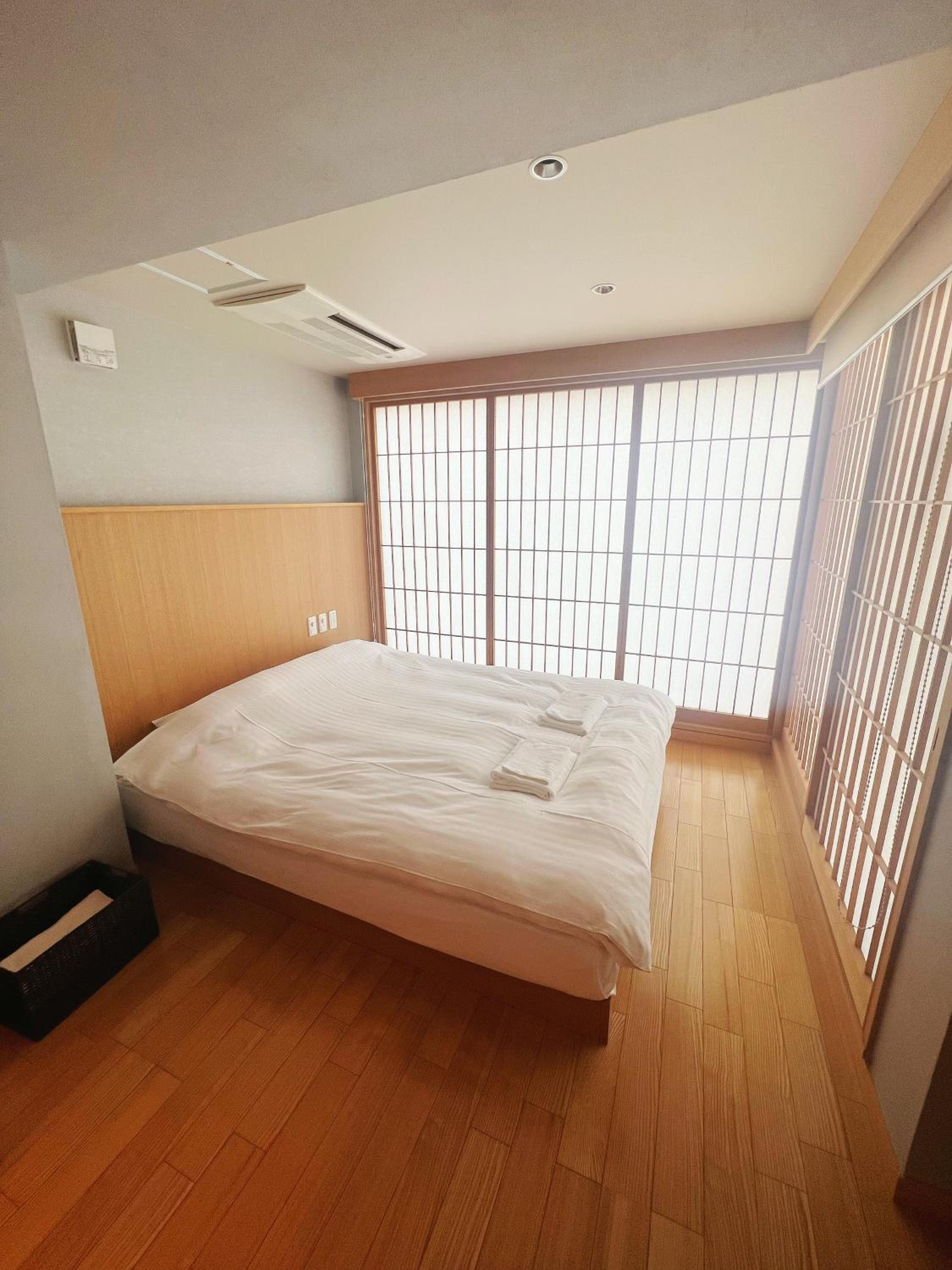 Family Room with Private Bathroom photo 3