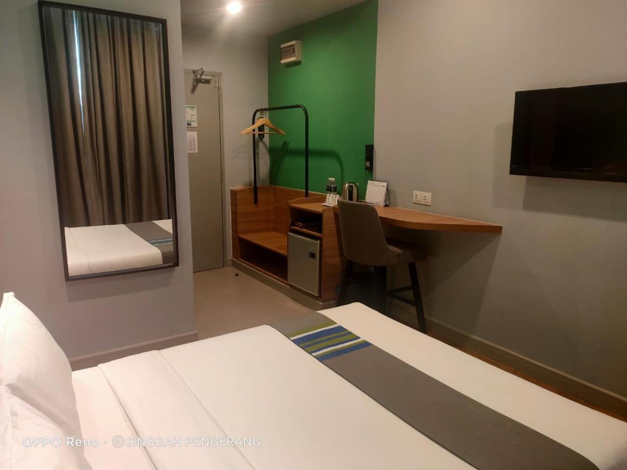 Superior Queen Room - Photo 9