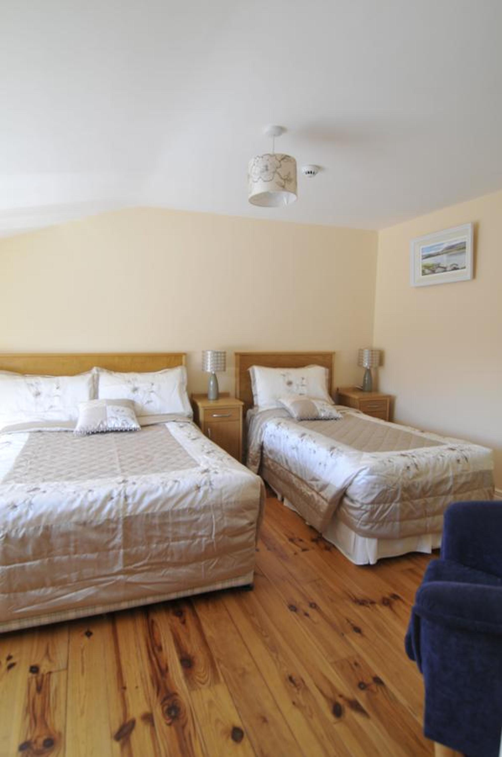 Deluxe Twin Room photo 2