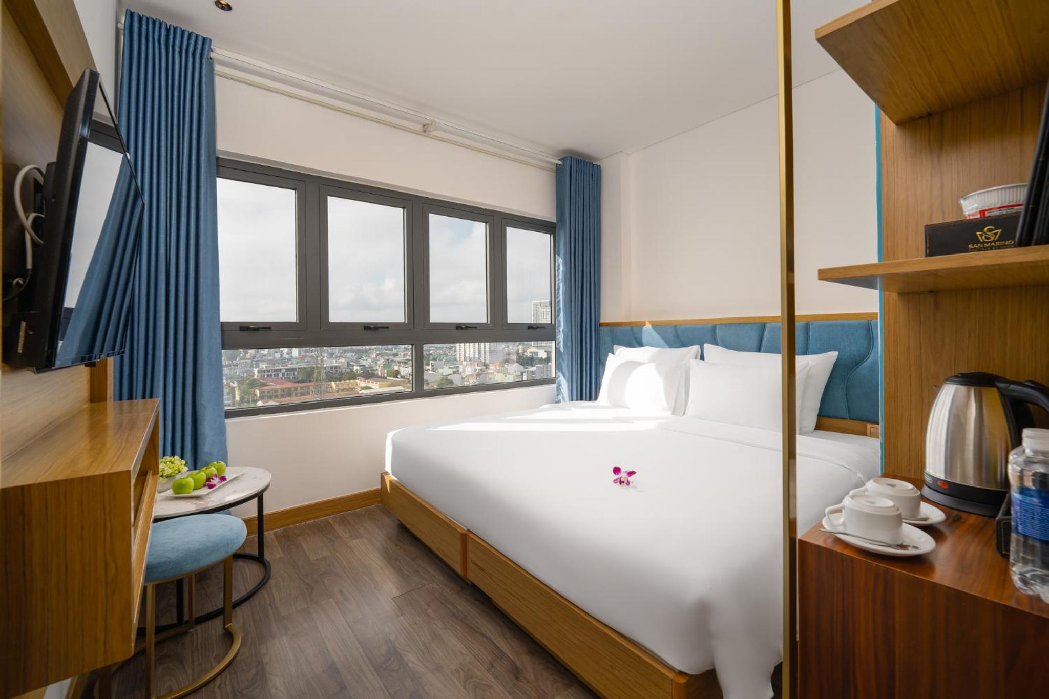 Superior Double Room with City View photo 3