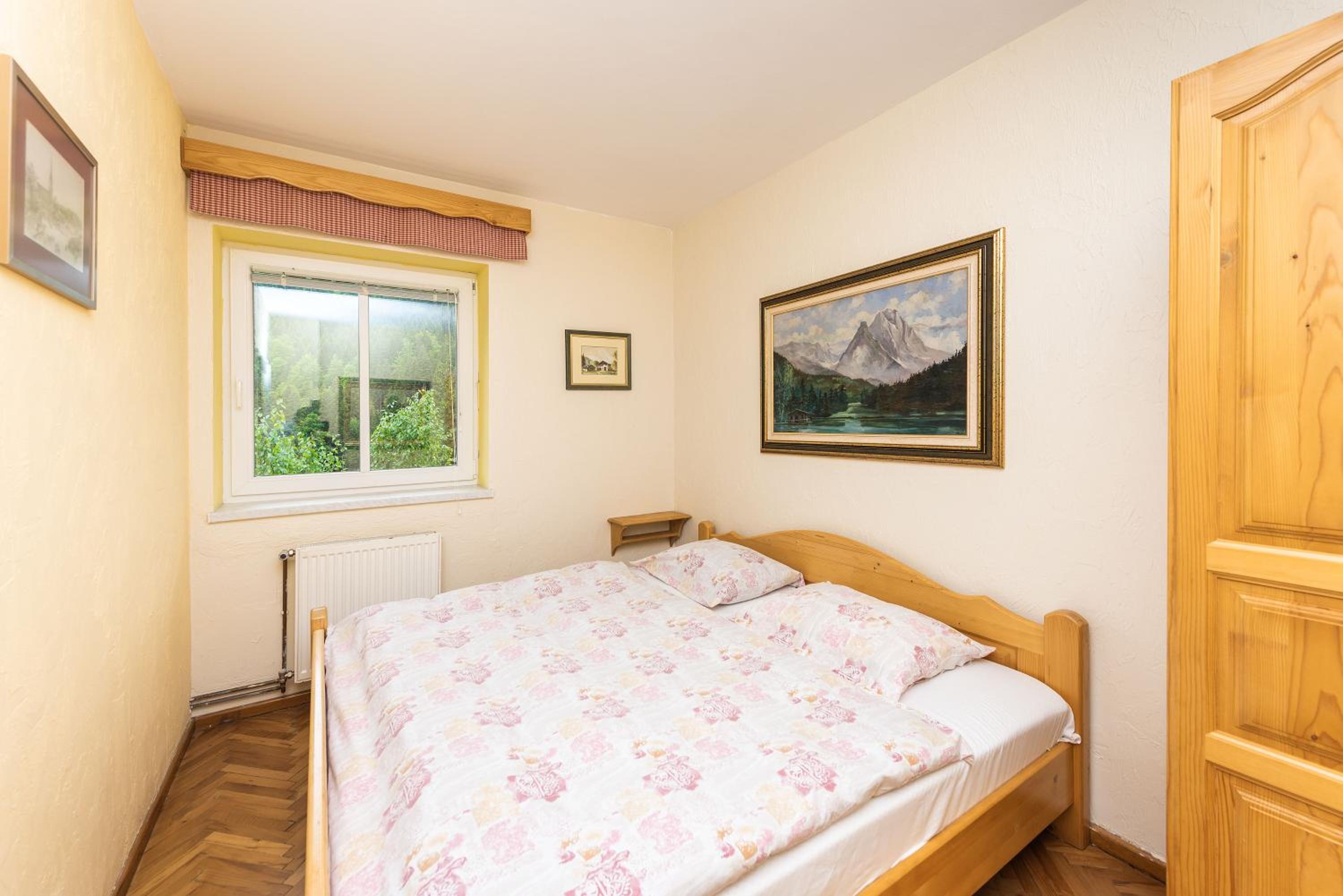 Large Double Room photo 1