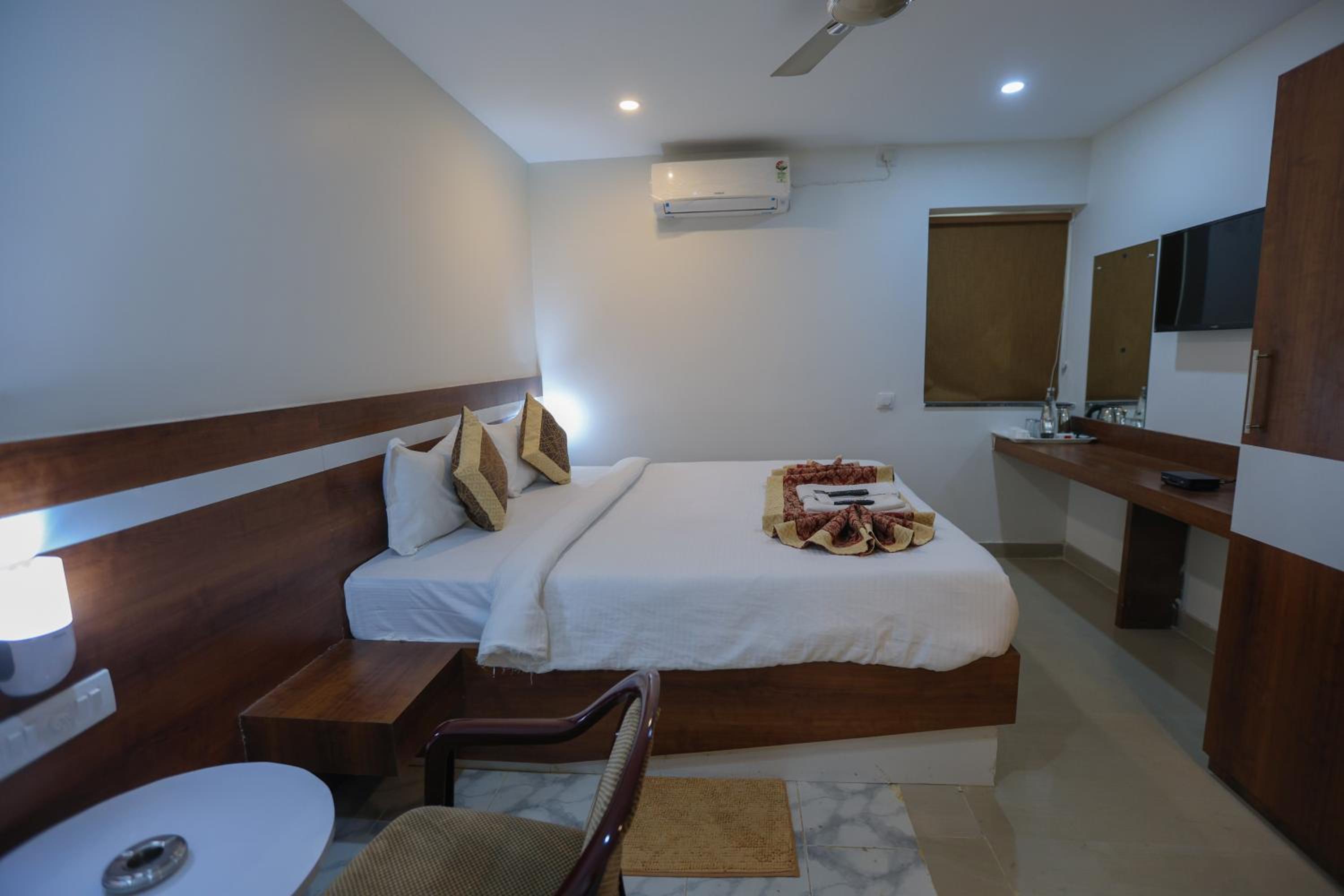 Superior King Room photo 2