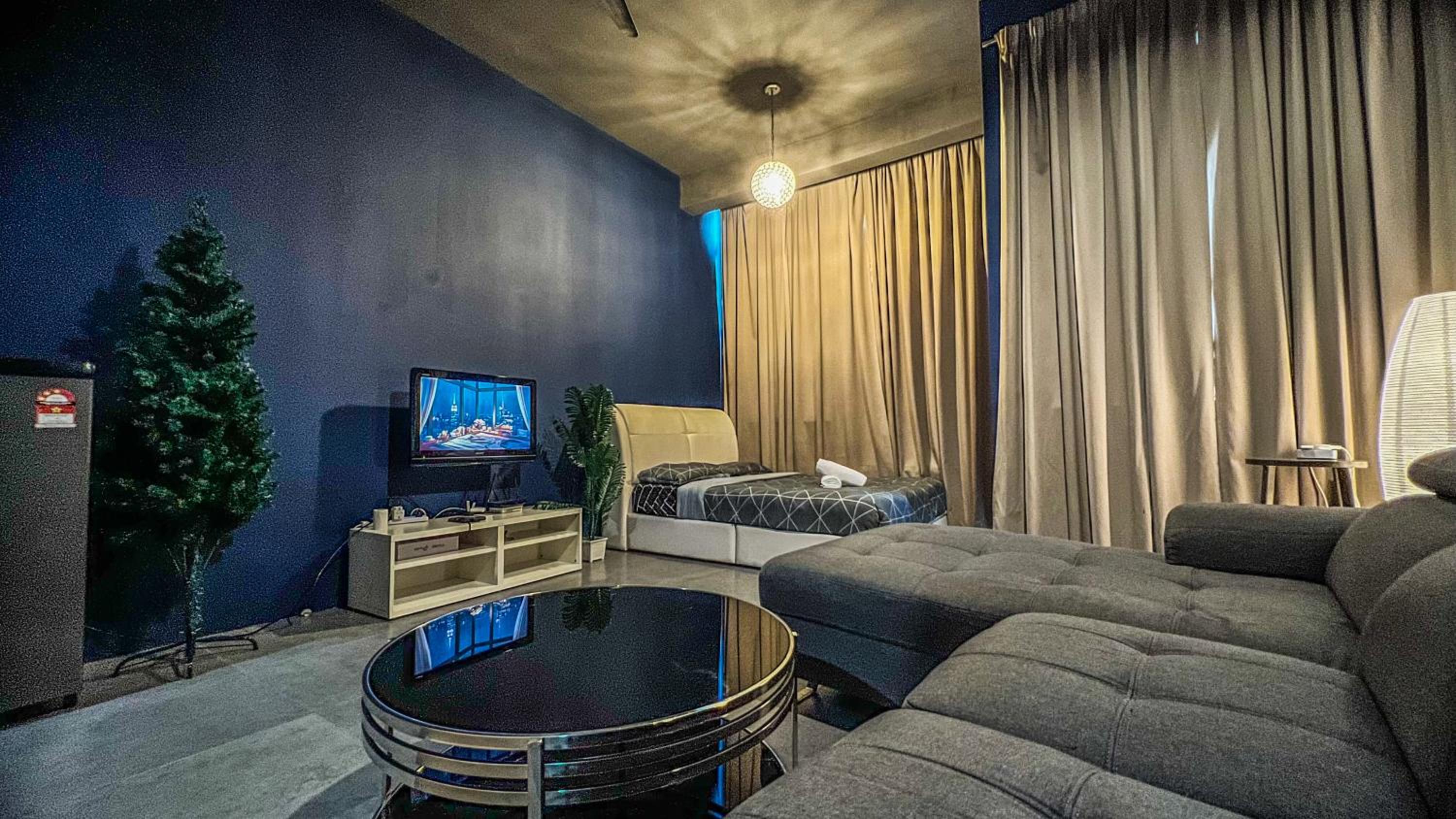 Studio Apartment