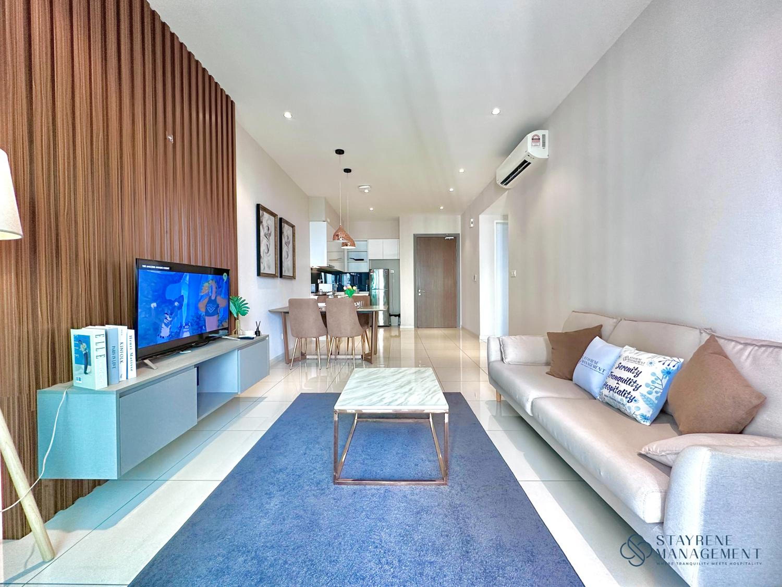 Apartment with Balcony - Photo 15