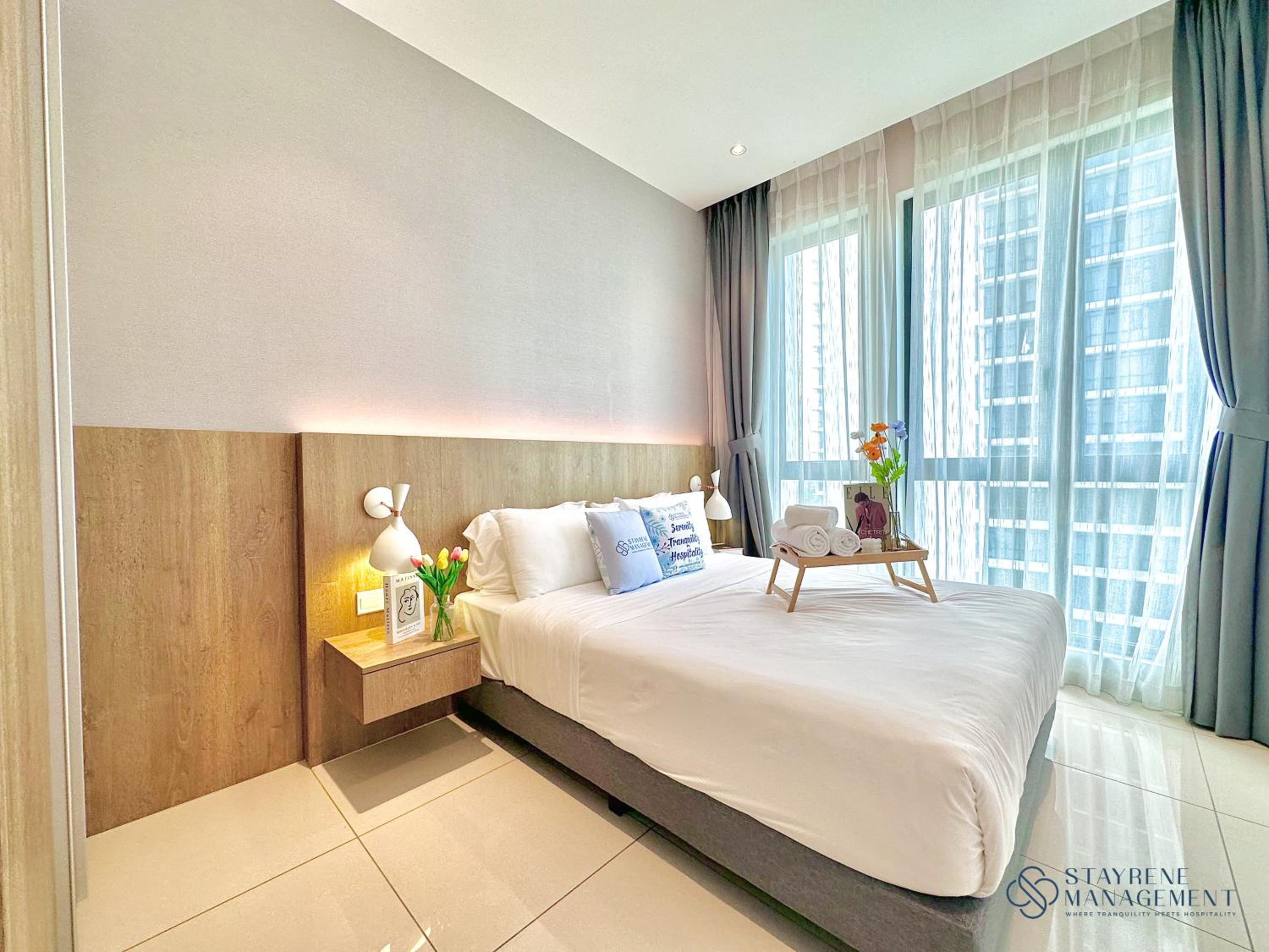 Three-Bedroom Suite - Photo 4
