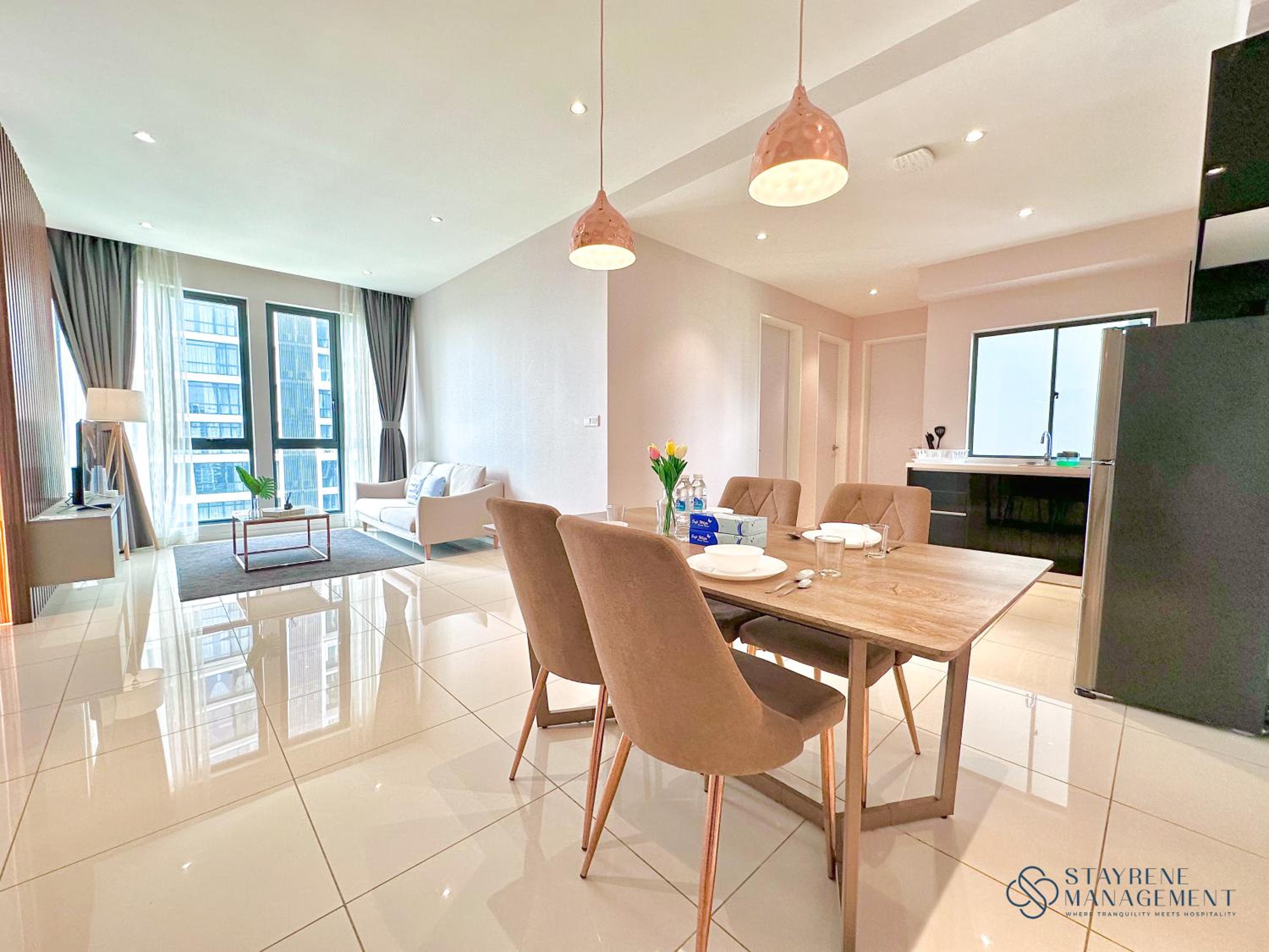 Three-Bedroom Suite - Photo 15