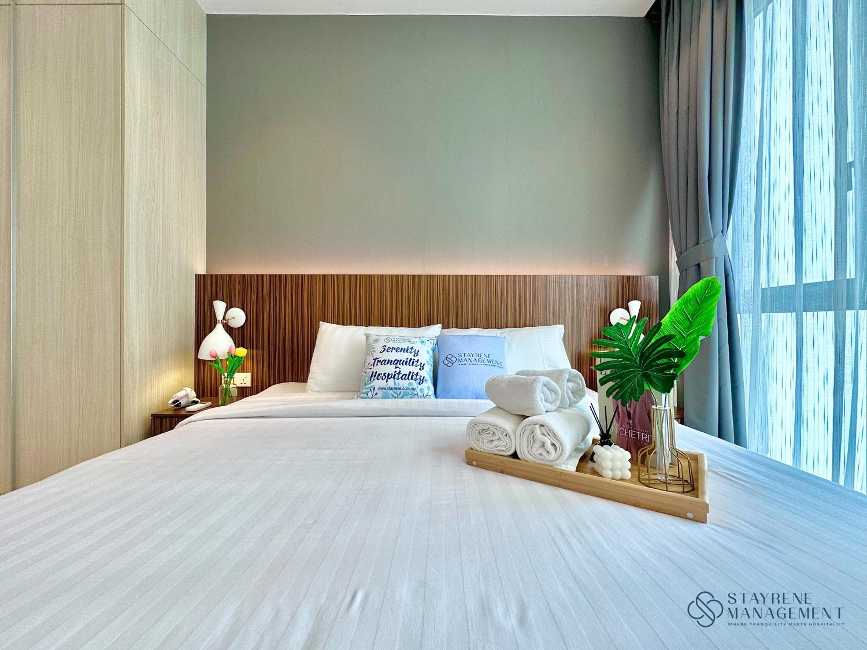 Three-Bedroom Suite - Photo 9