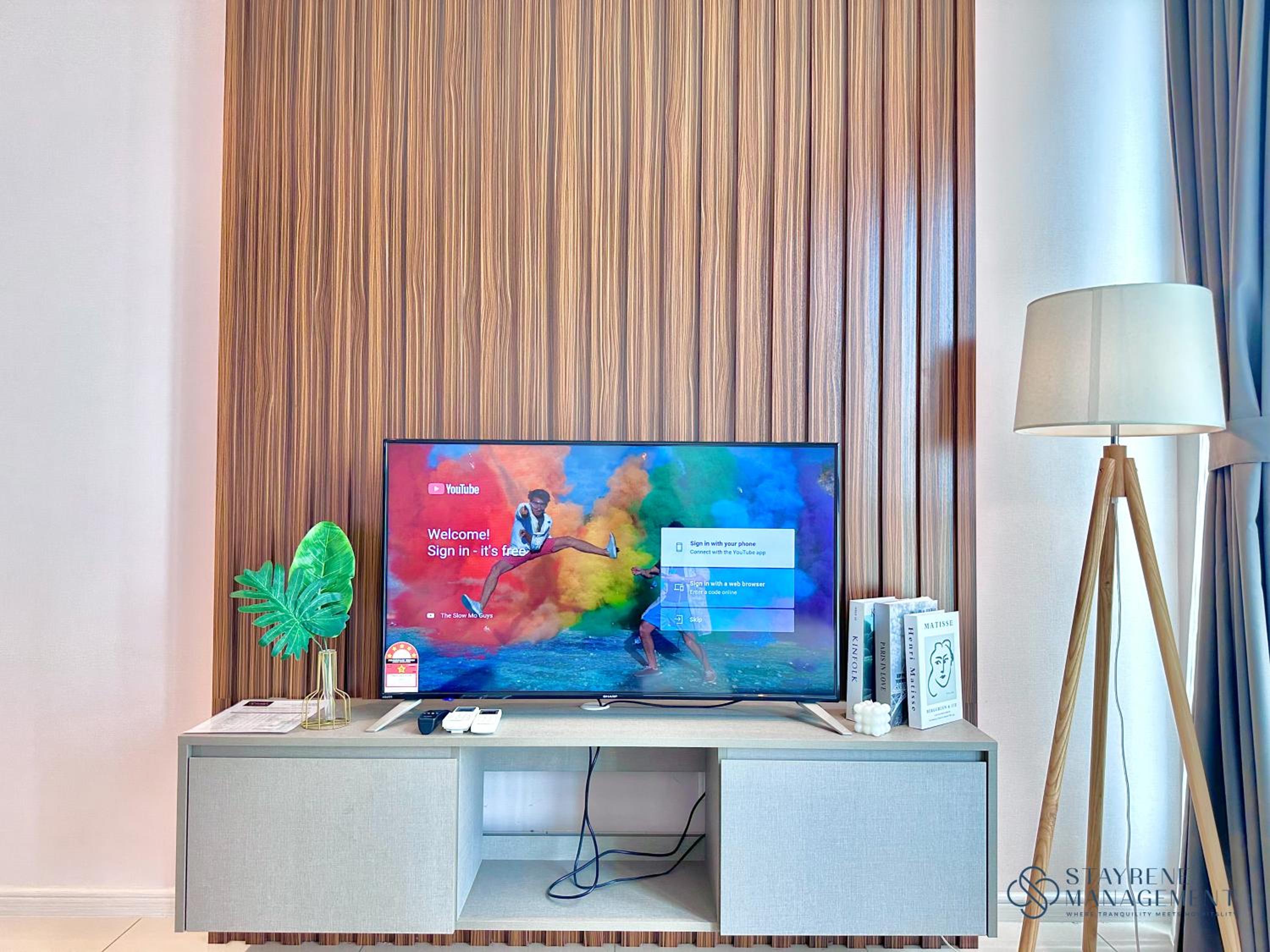 Three-Bedroom Suite - Photo 5