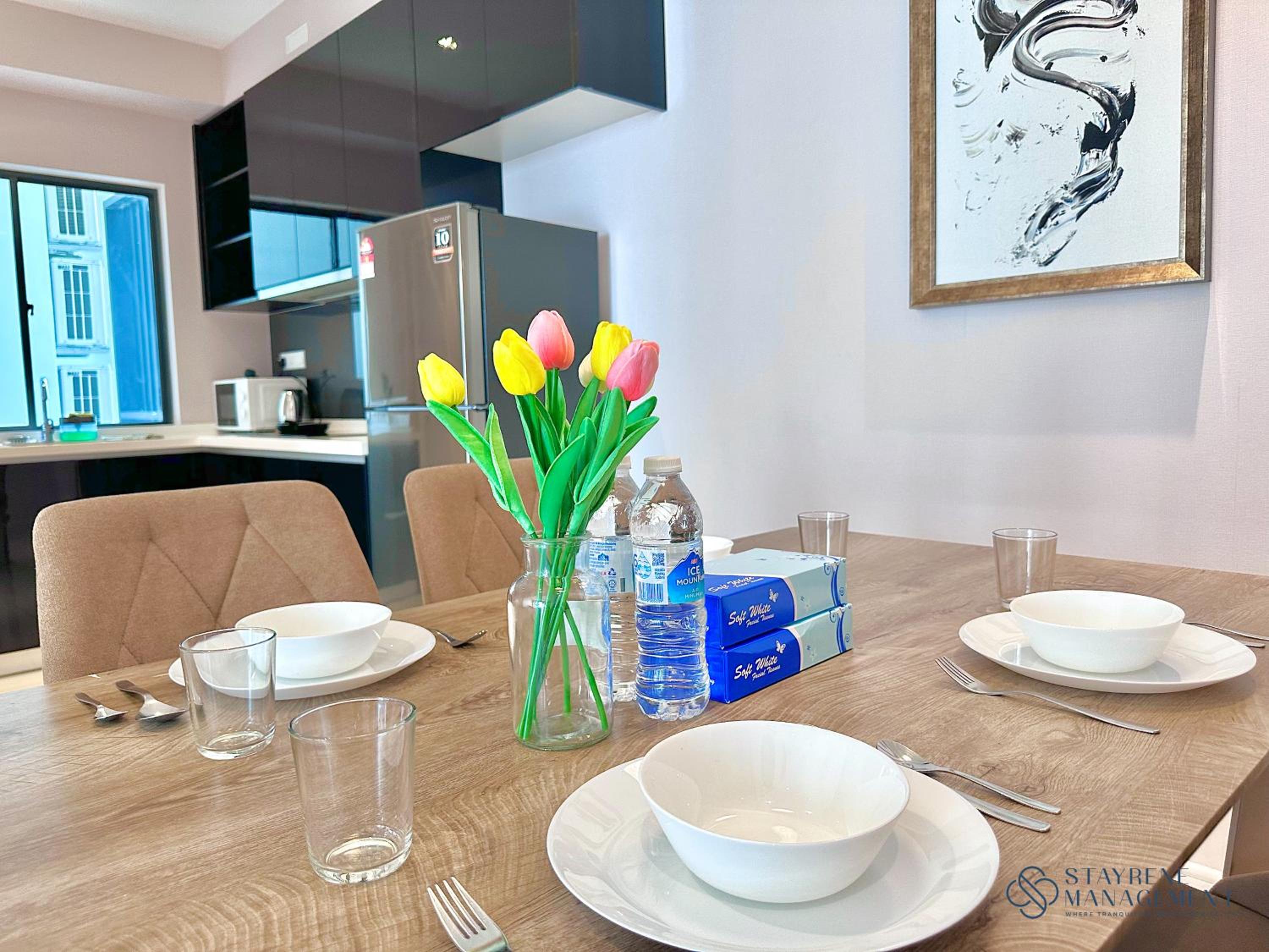 Three-Bedroom Suite - Photo 23