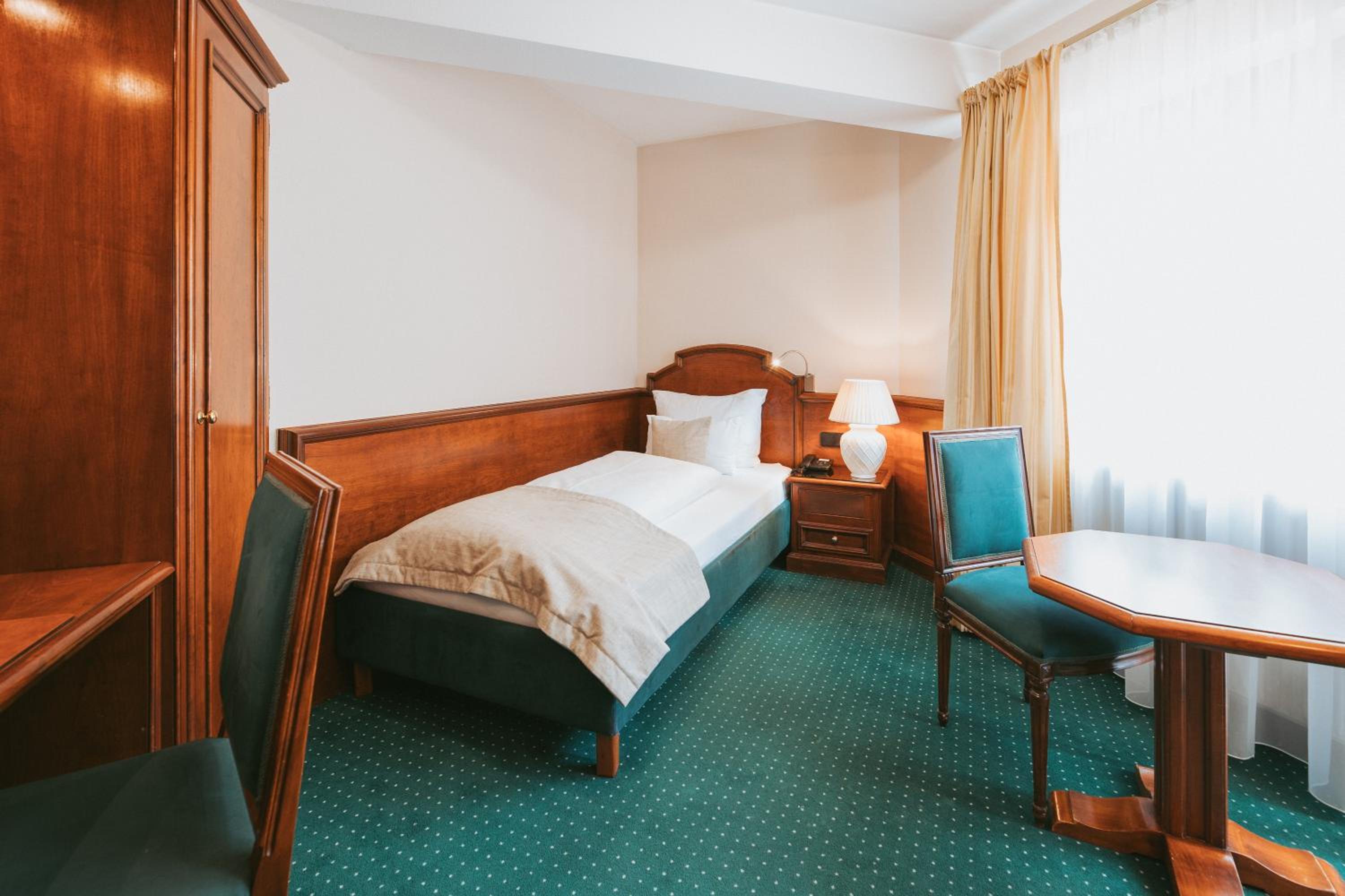 Single Room