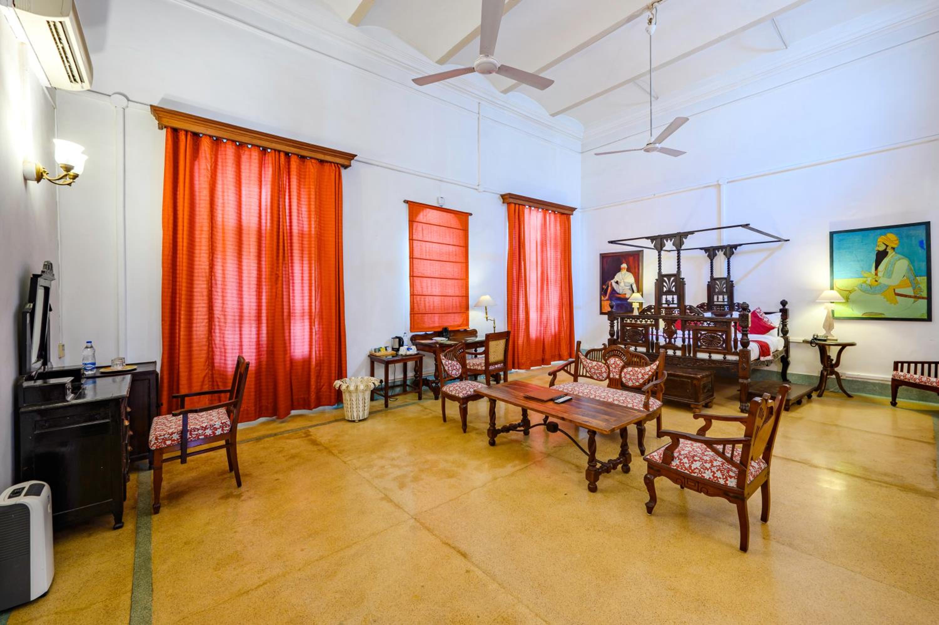 Heritage Royal - Complimentary Evening Tea, 10% off on Laundry Service photo 2