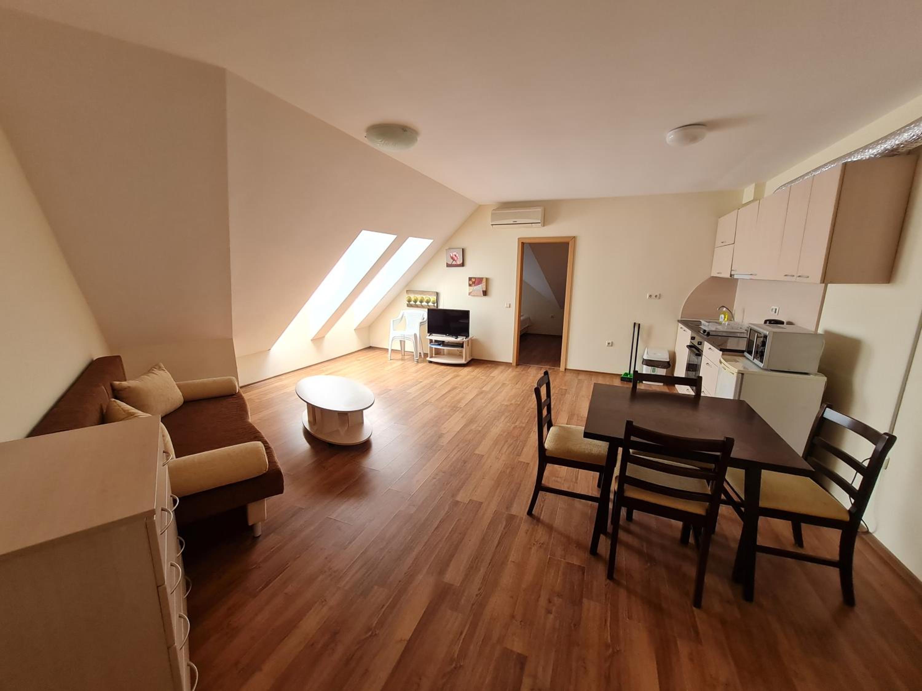 Loft - No Balcony photo 1